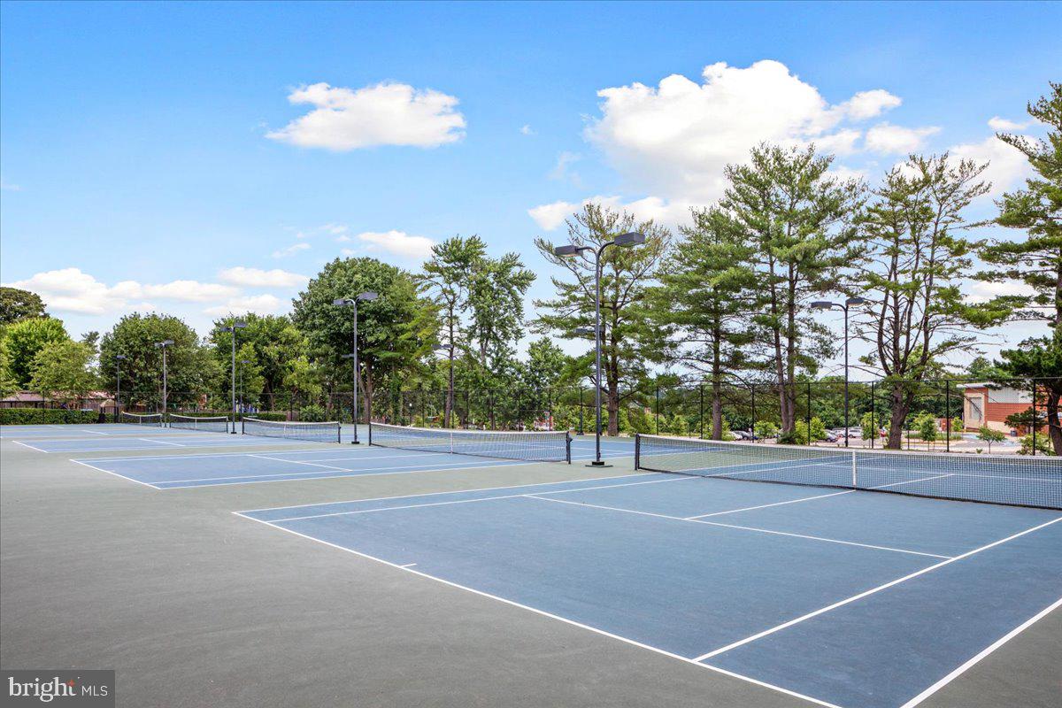 FAIRLINGTON VILLAGES - Residential