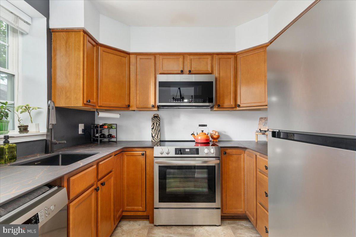 FAIRLINGTON VILLAGES - Residential