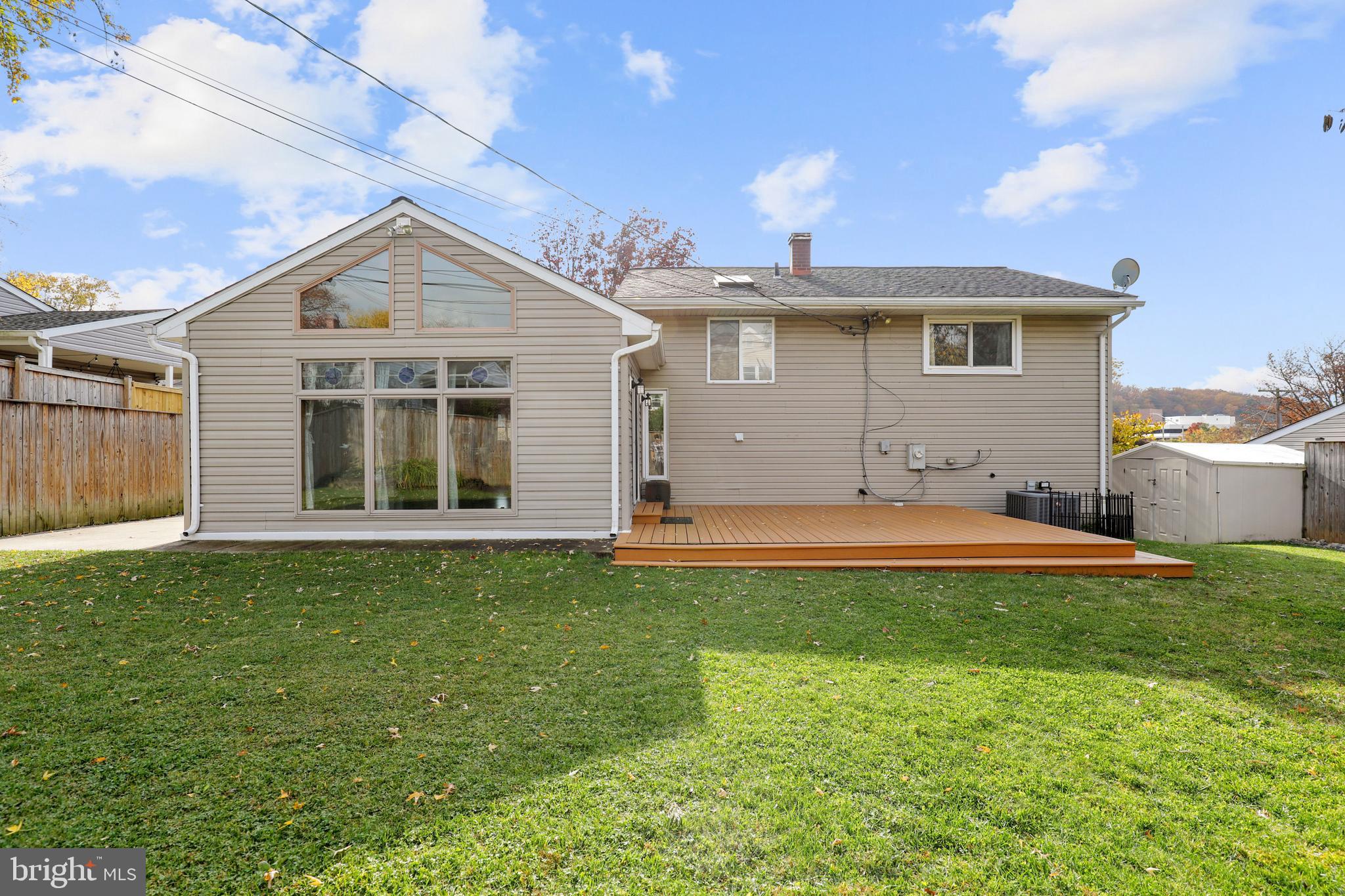 ORCHARD HILLS - Residential