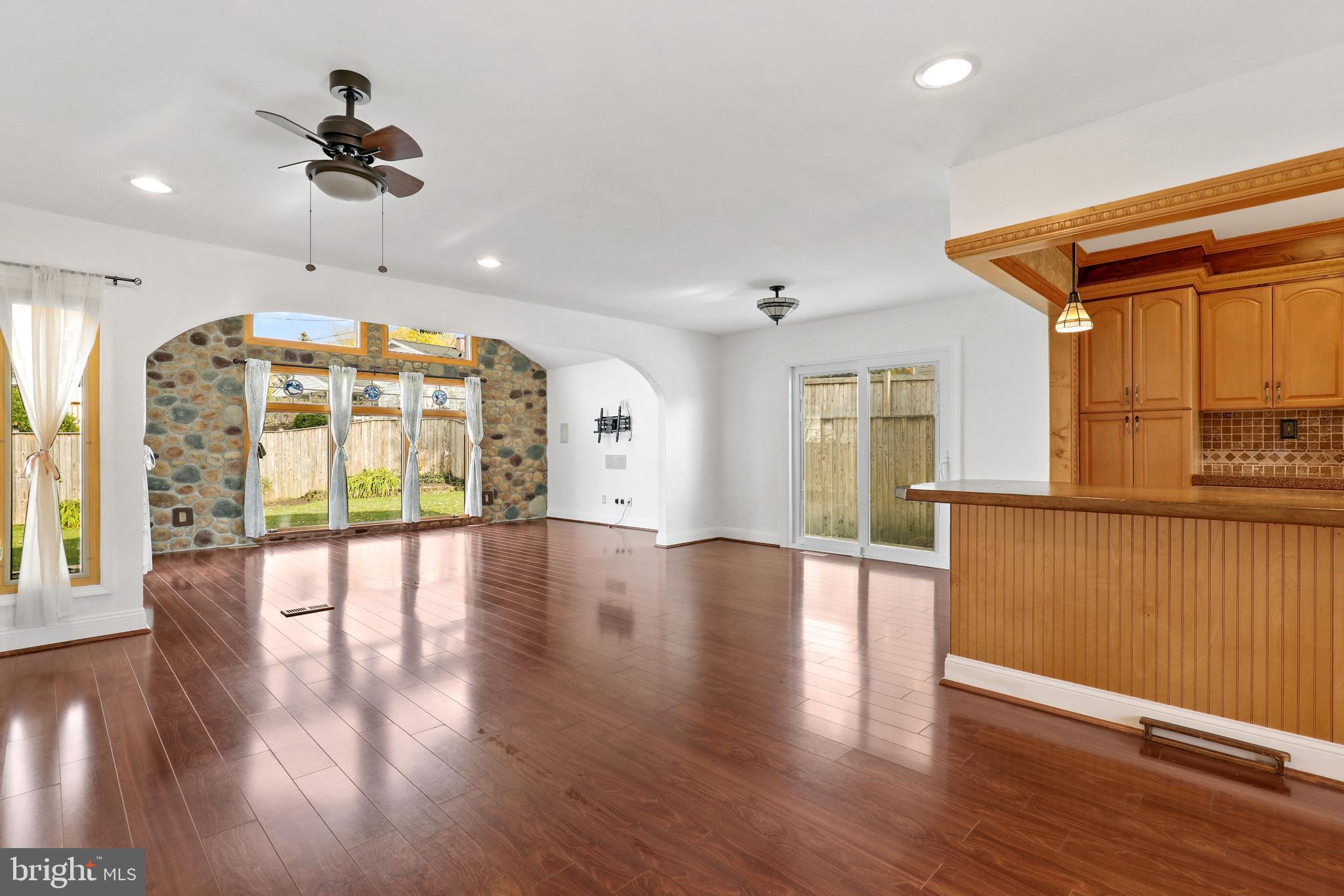 ORCHARD HILLS - Residential