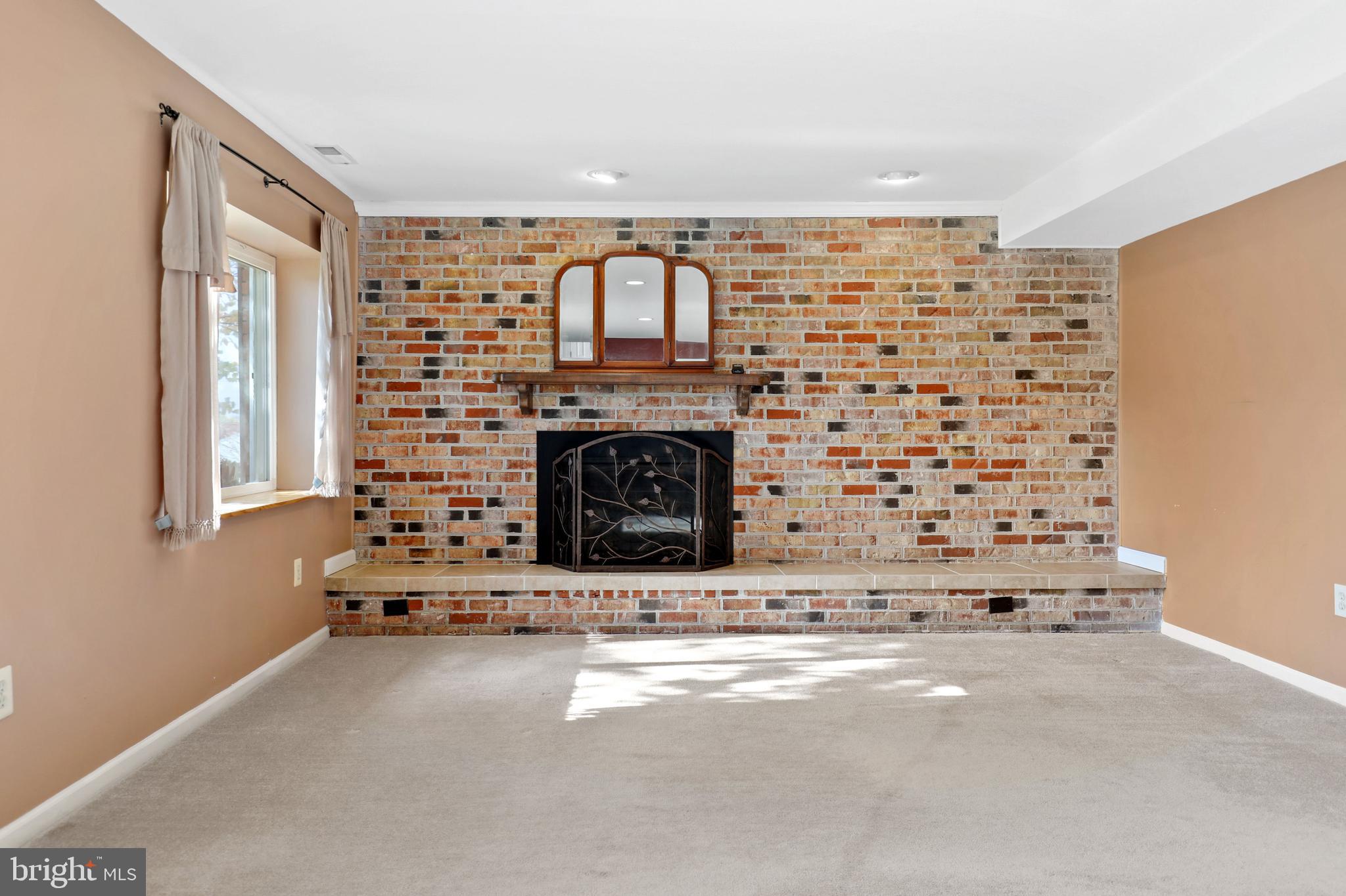 ORCHARD HILLS - Residential