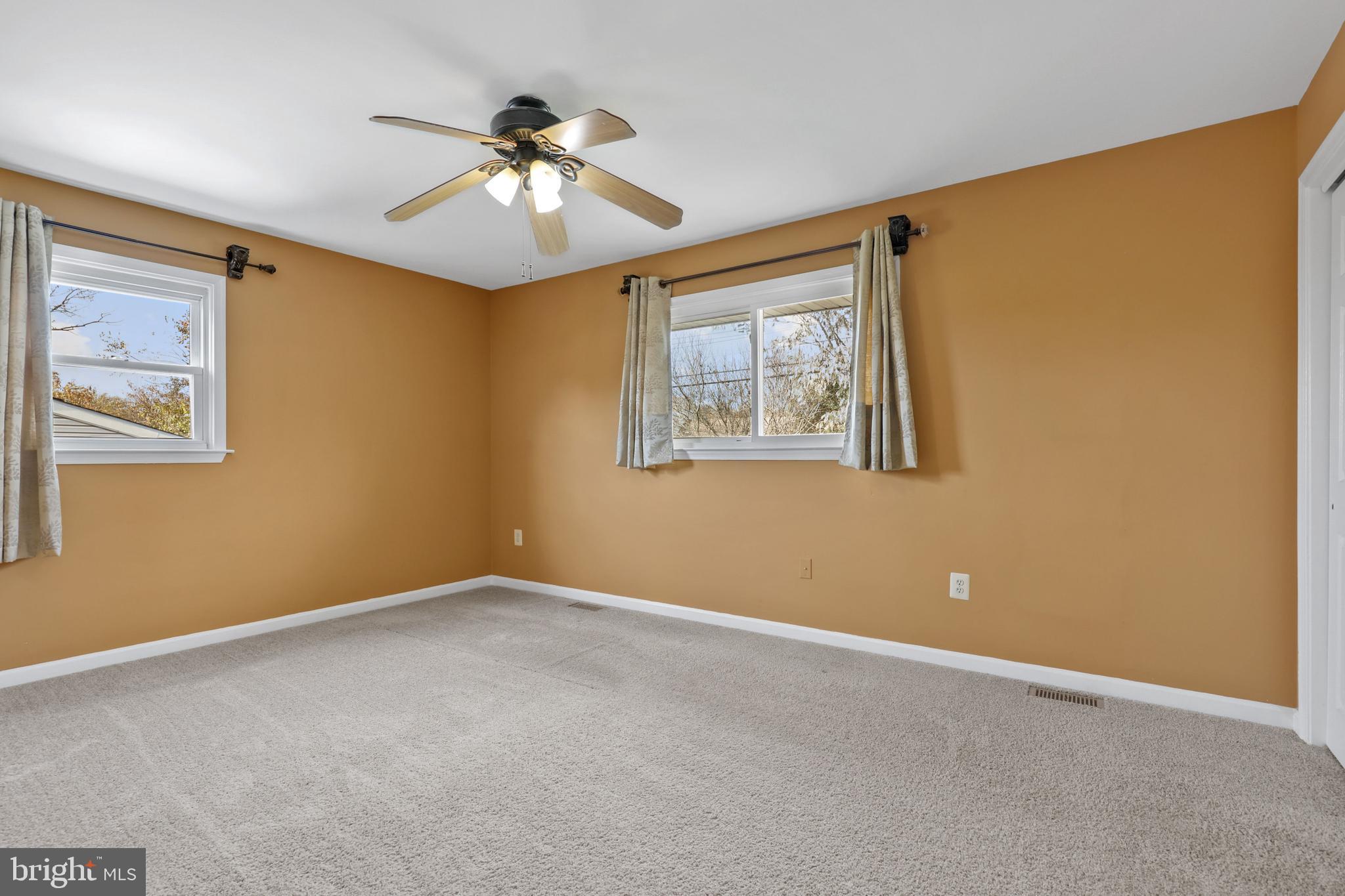 ORCHARD HILLS - Residential