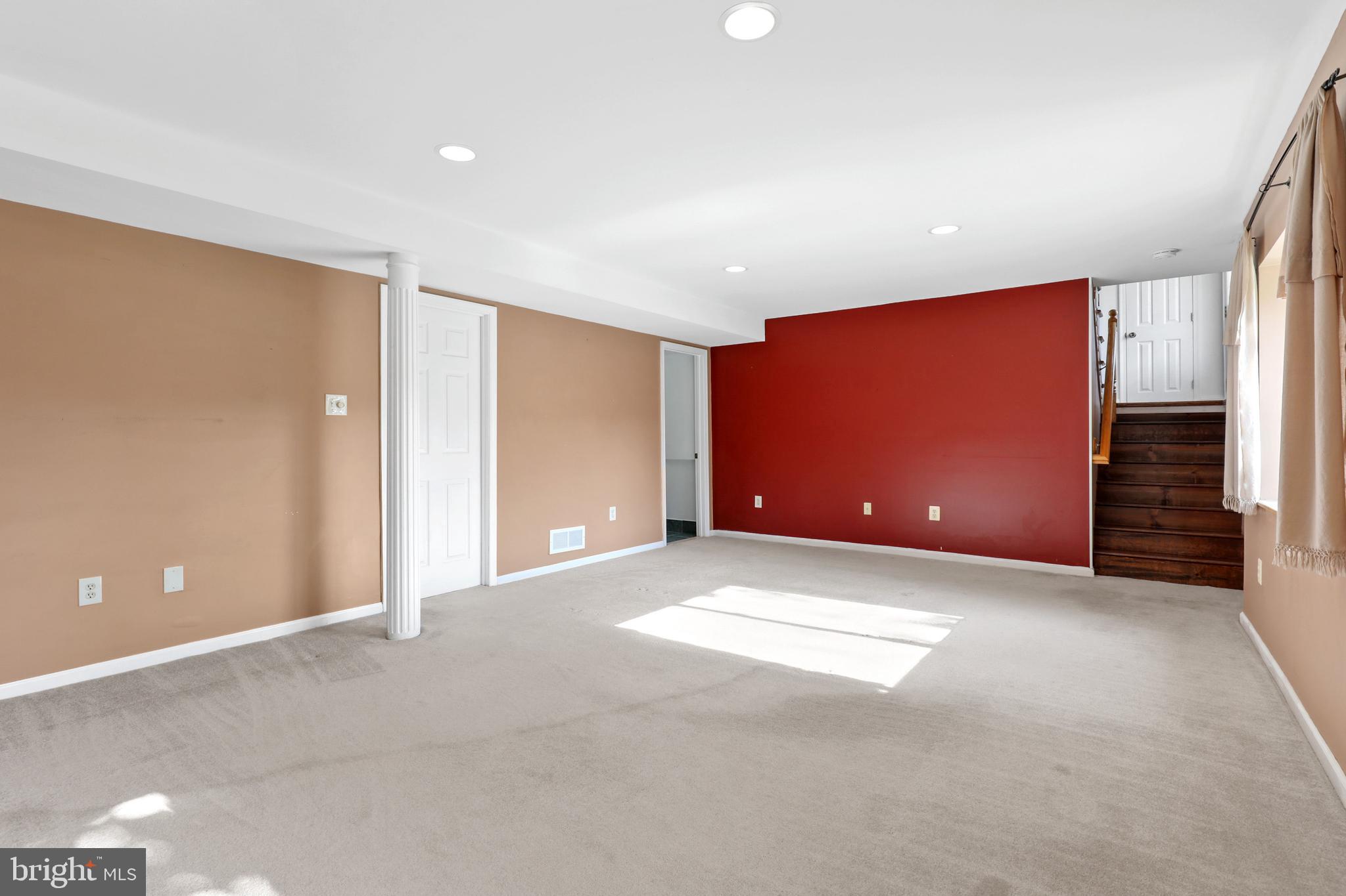 ORCHARD HILLS - Residential