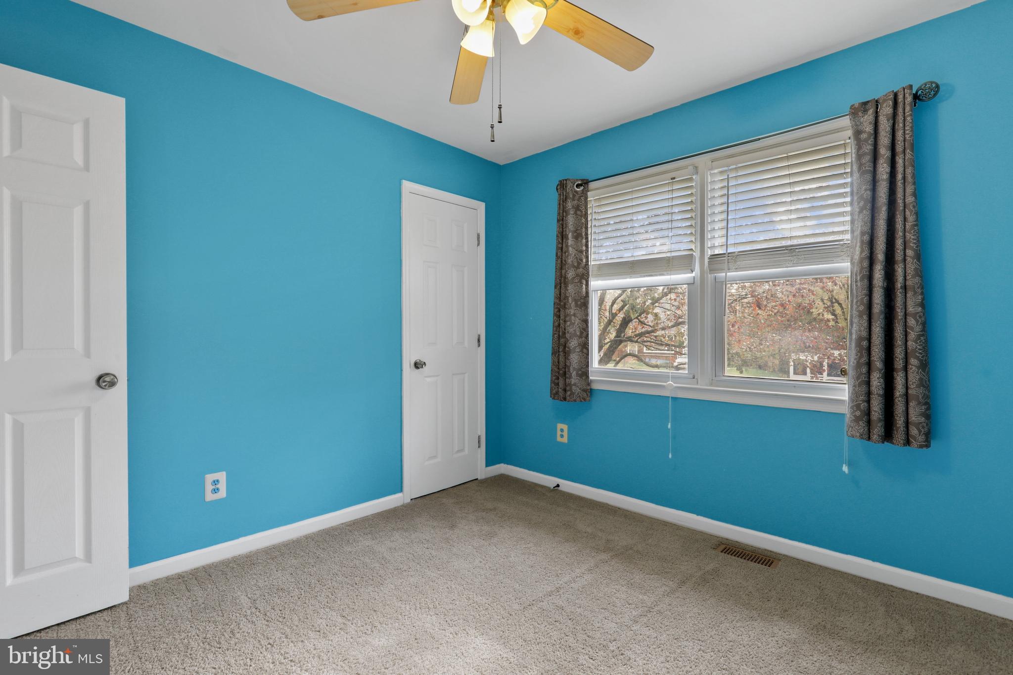 ORCHARD HILLS - Residential