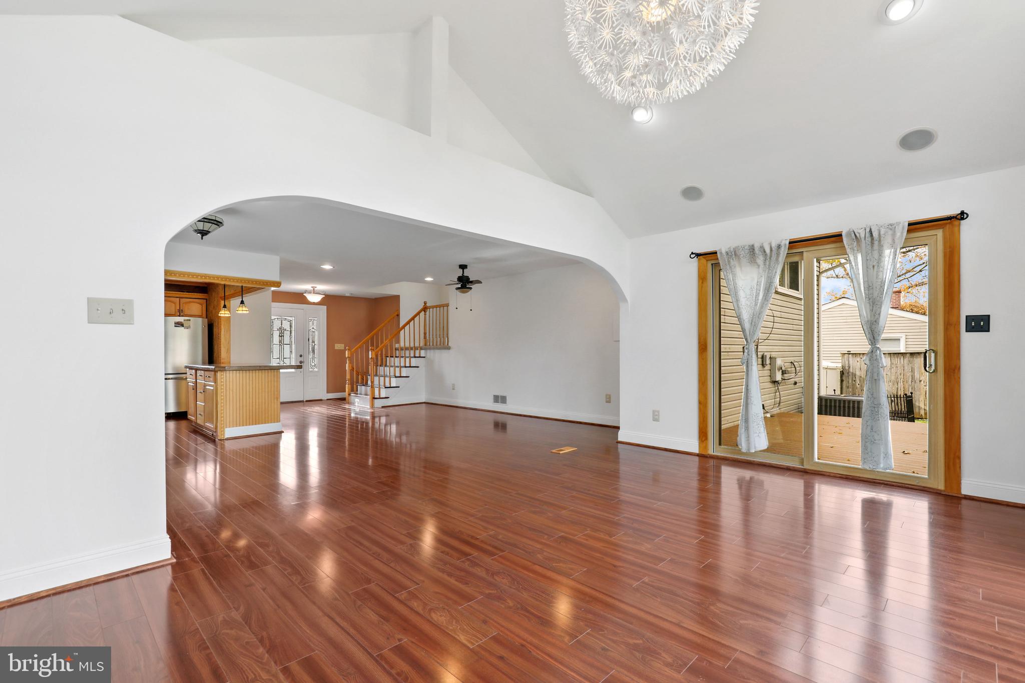 ORCHARD HILLS - Residential