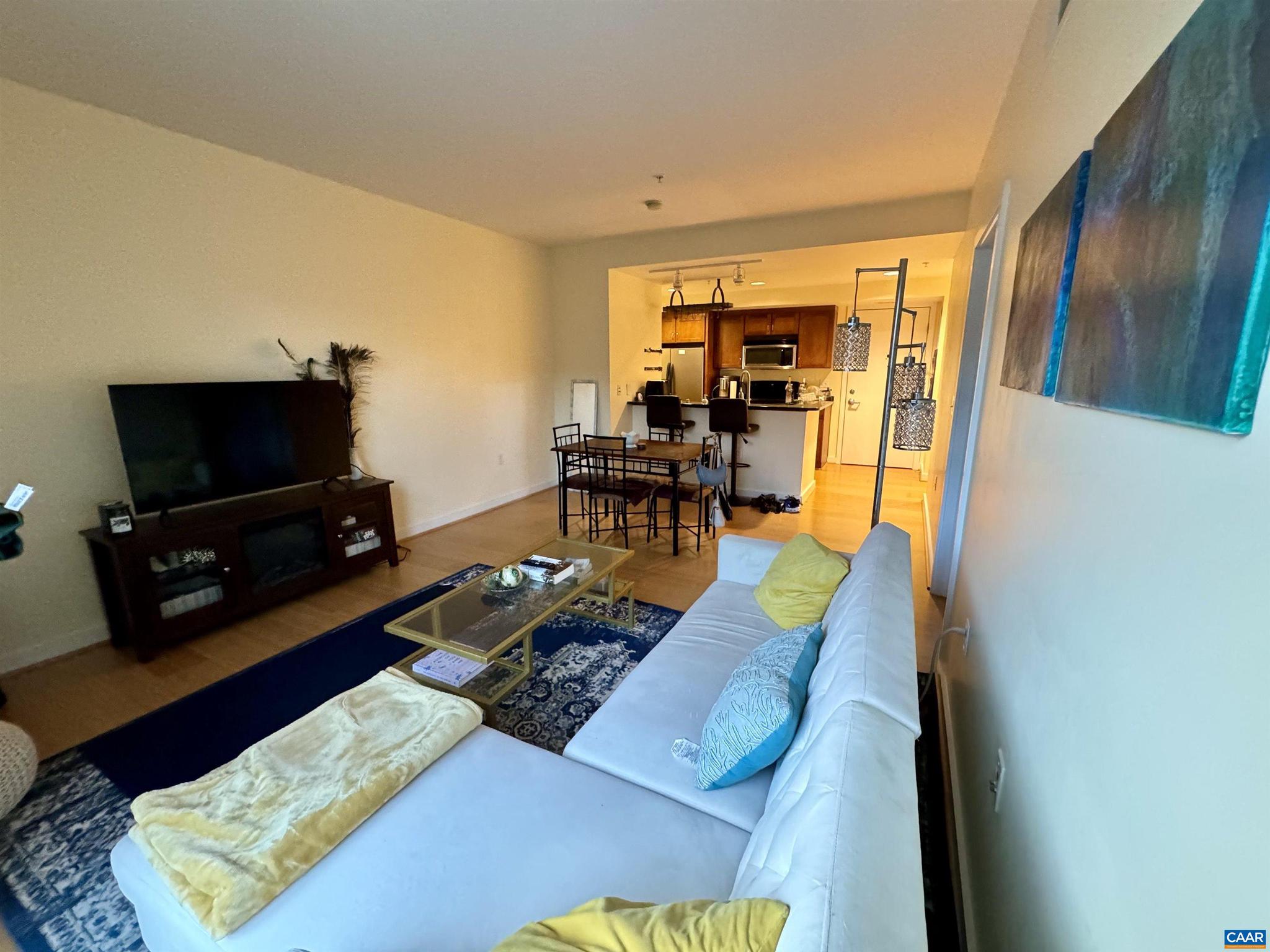 THE BARRINGER - Residential