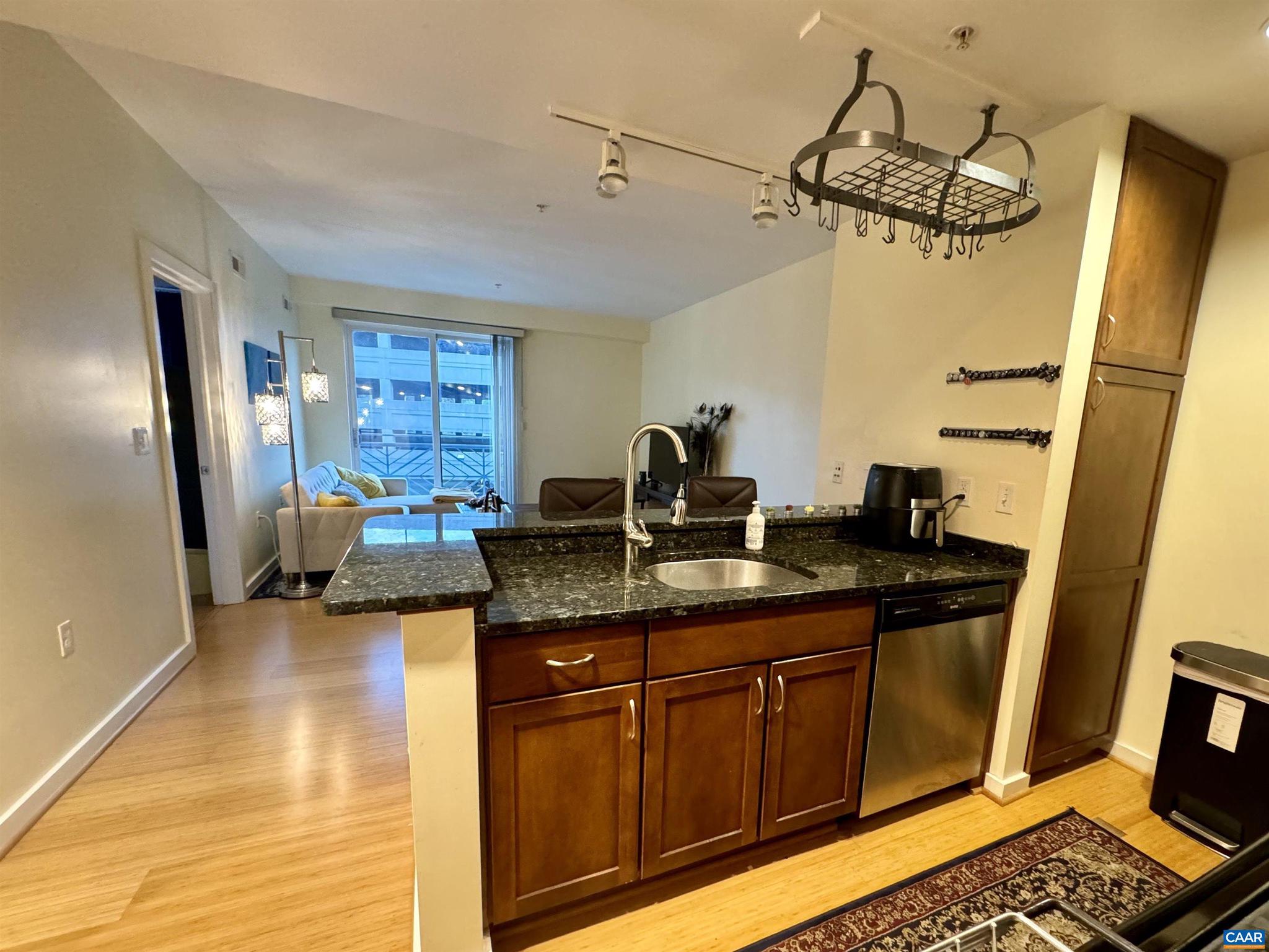 THE BARRINGER - Residential