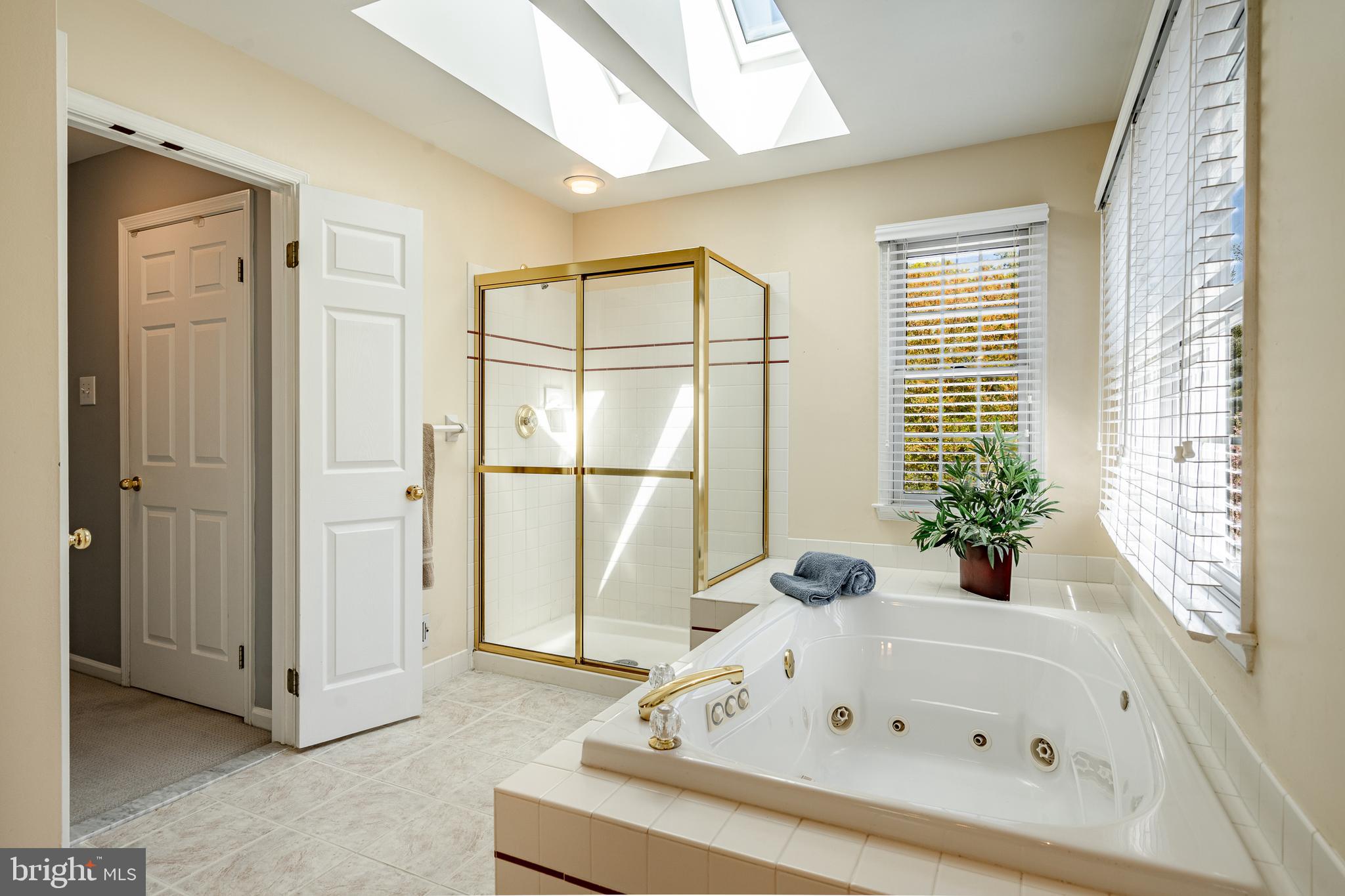 GATEFIELD AT FARMV - Residential