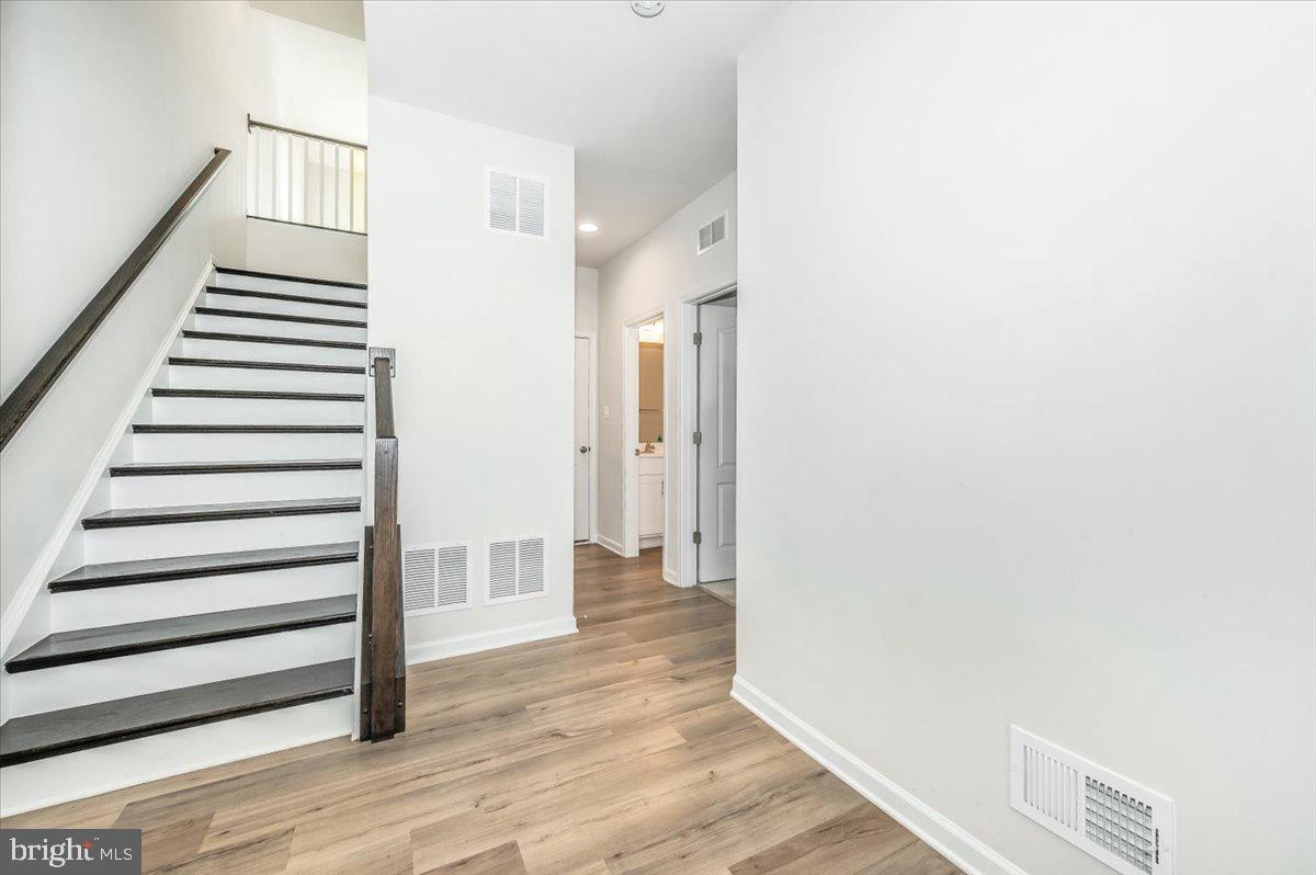 HARRINGTON TERRACE - Residential Lease