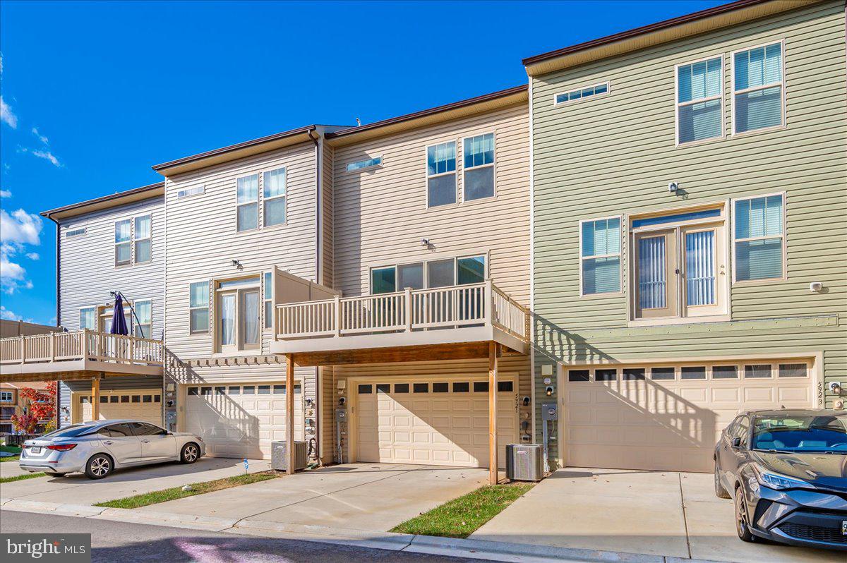 HARRINGTON TERRACE - Residential Lease