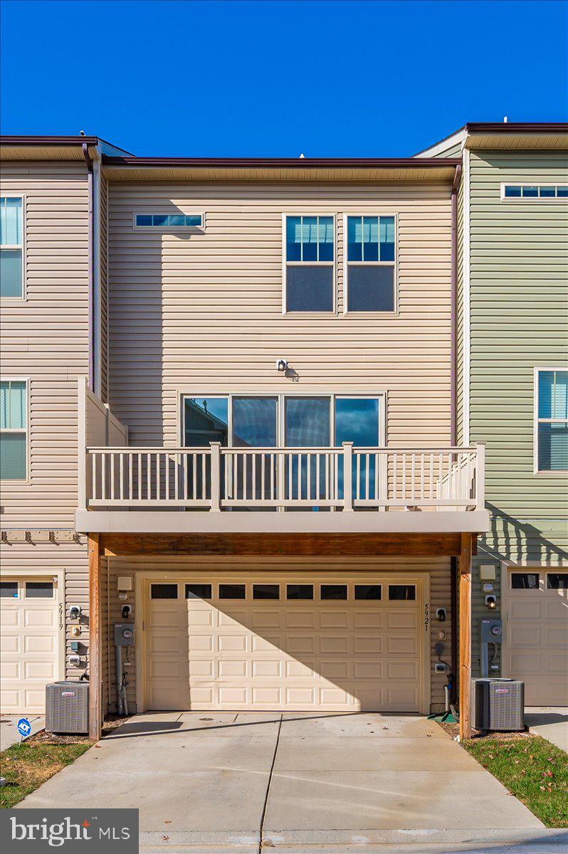 HARRINGTON TERRACE - Residential Lease