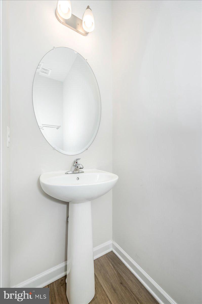 HARRINGTON TERRACE - Residential Lease