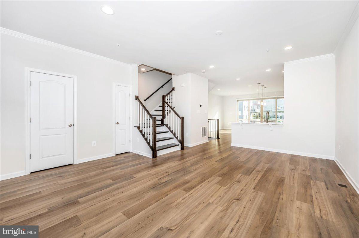 HARRINGTON TERRACE - Residential Lease