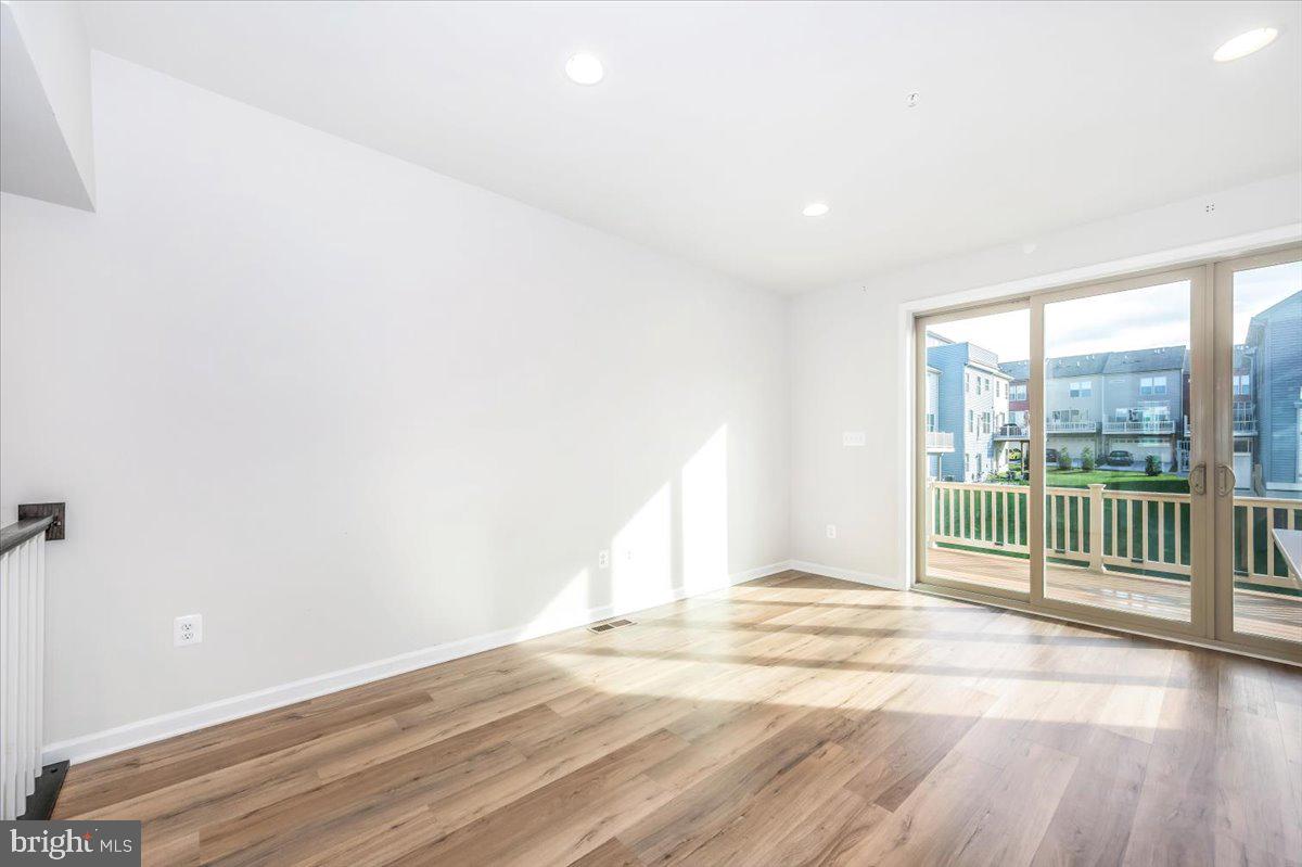 HARRINGTON TERRACE - Residential Lease