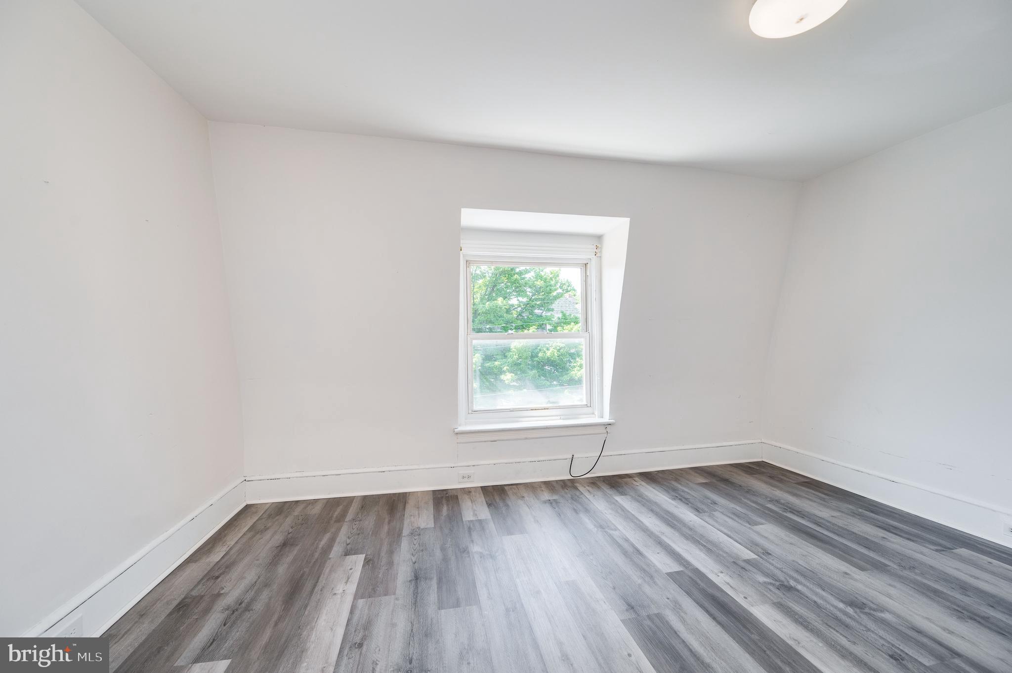 NORTHWEST READING - Residential