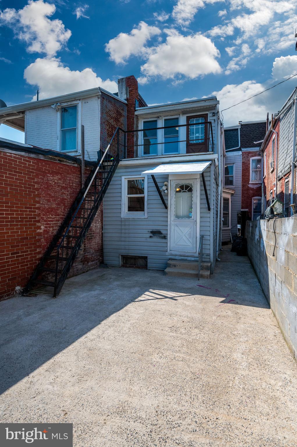 NORTHWEST READING - Residential