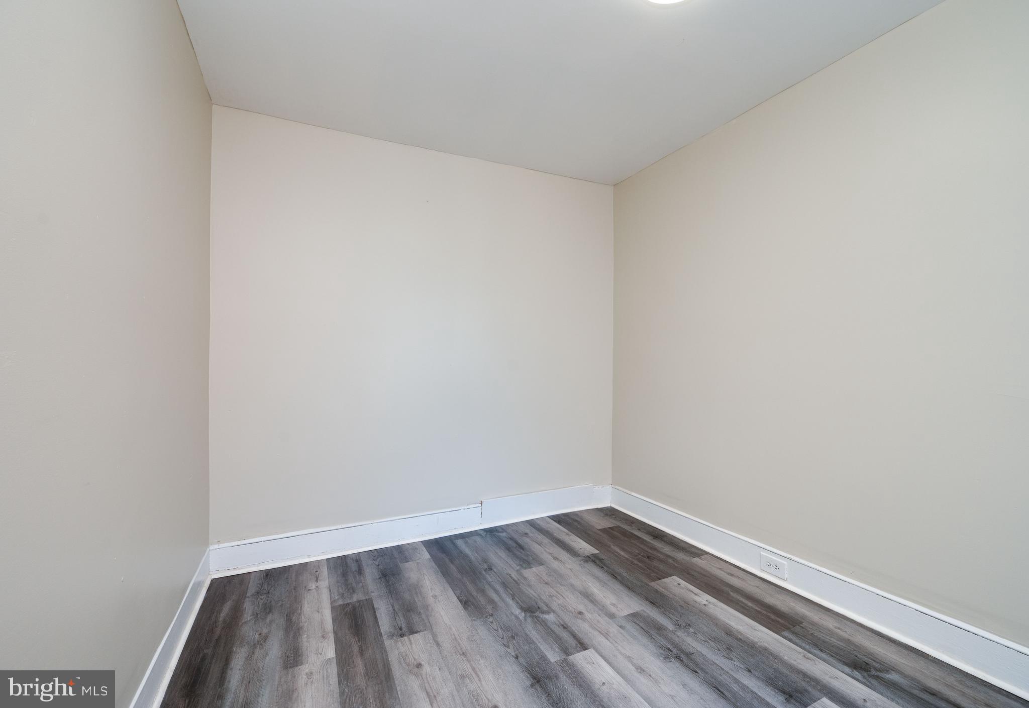 NORTHWEST READING - Residential