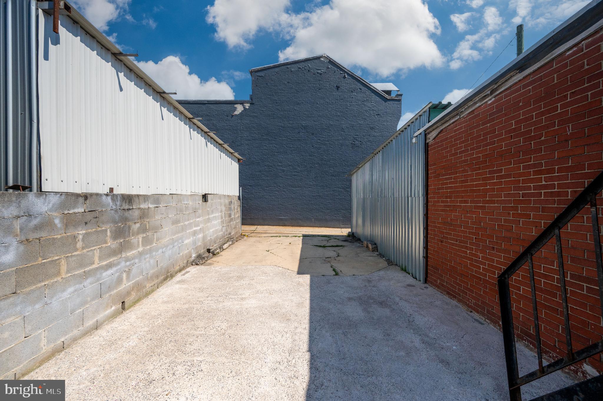 NORTHWEST READING - Residential