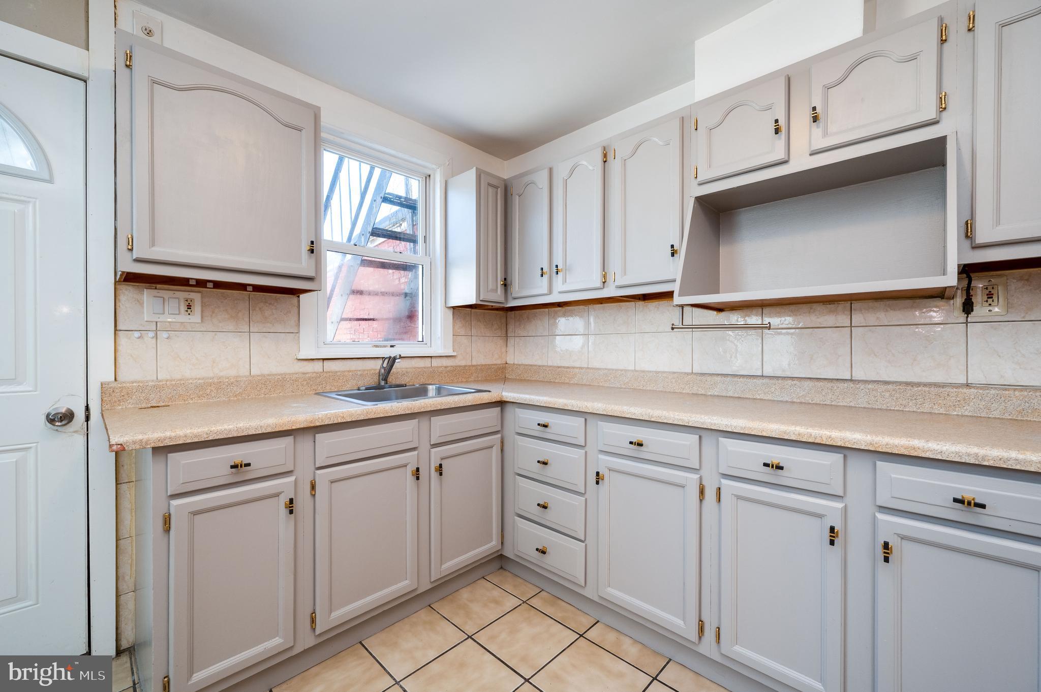 NORTHWEST READING - Residential