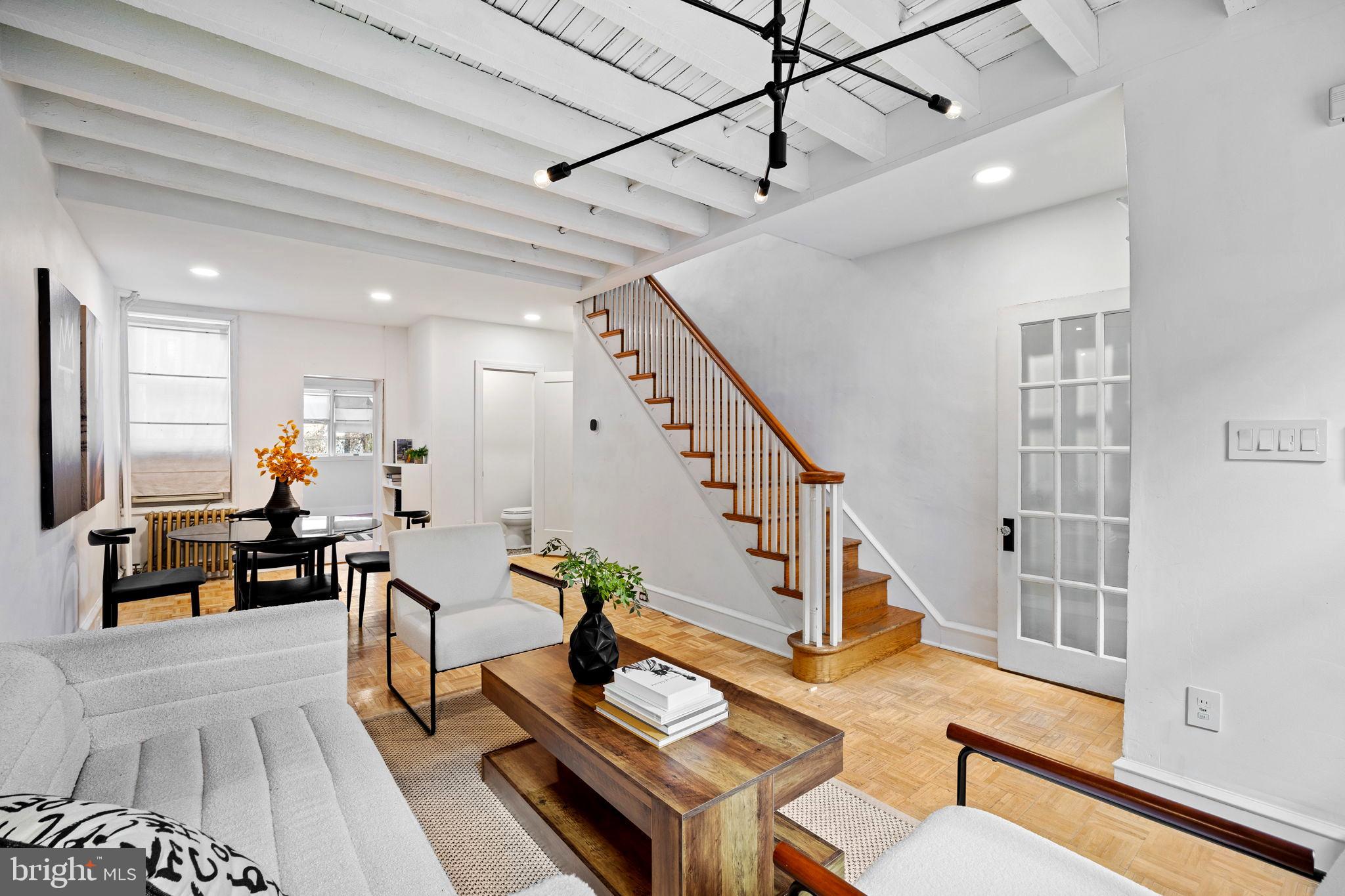 PORT RICHMOND - Residential