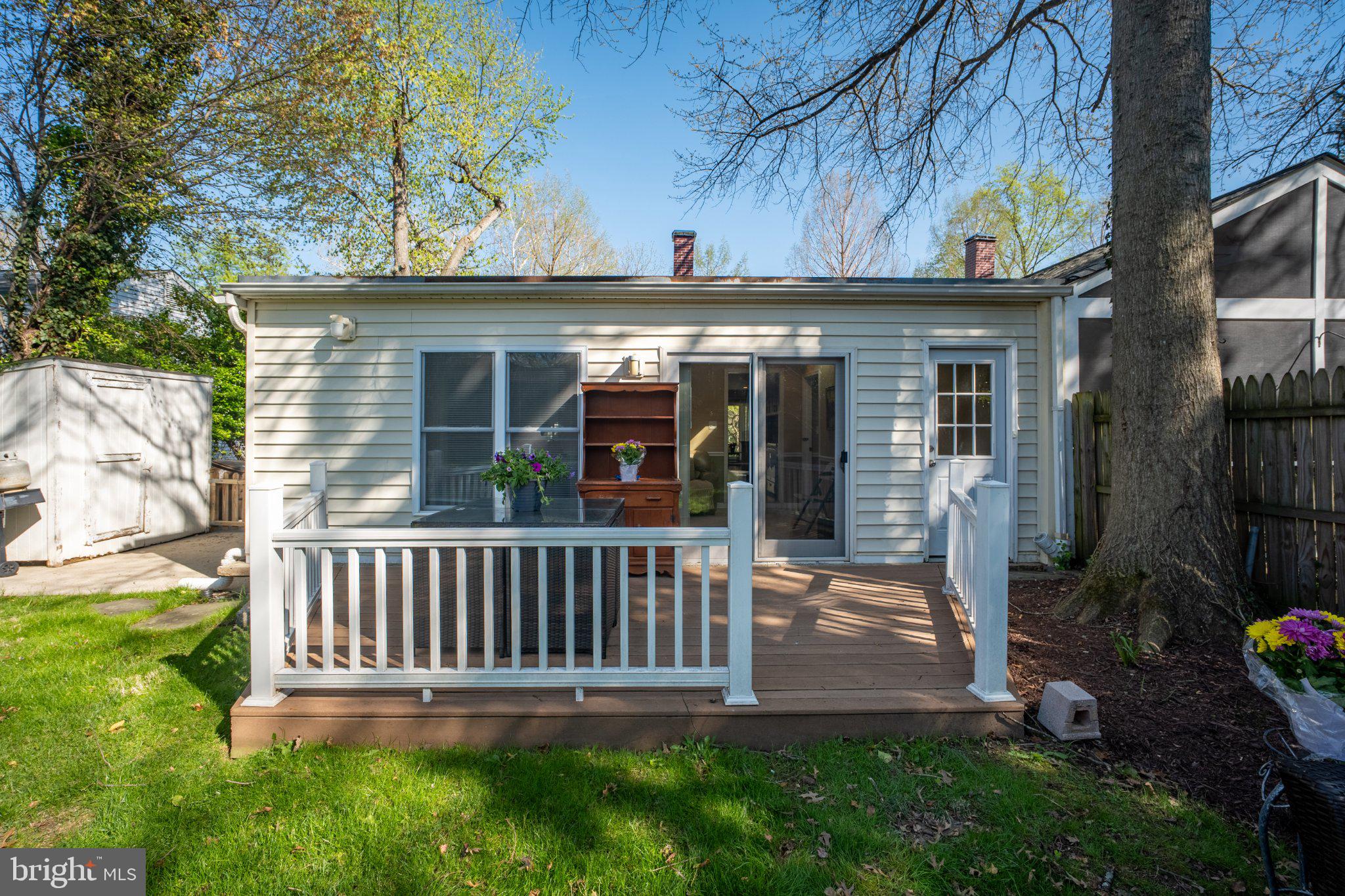 LYNFIELD - Residential