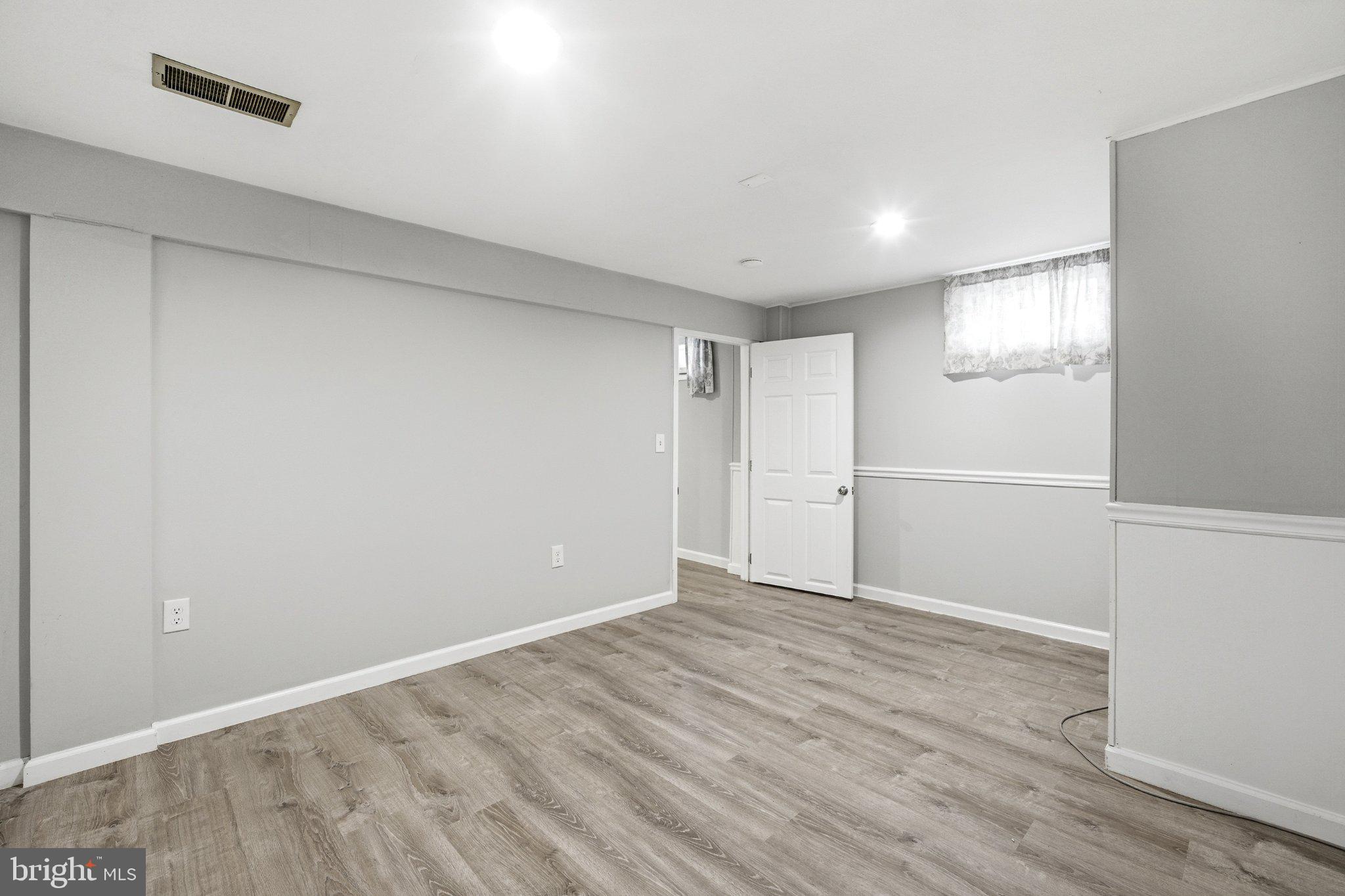 LYNFIELD - Residential