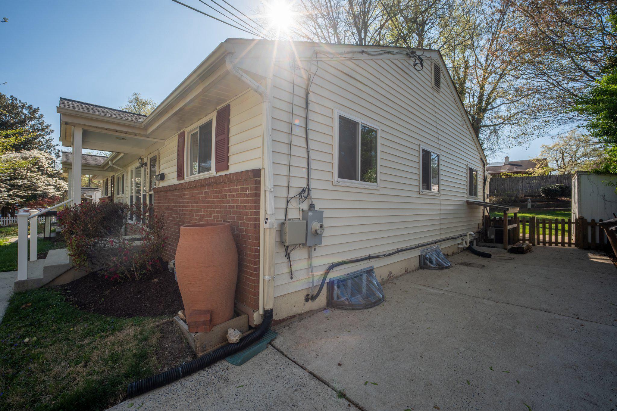 LYNFIELD - Residential