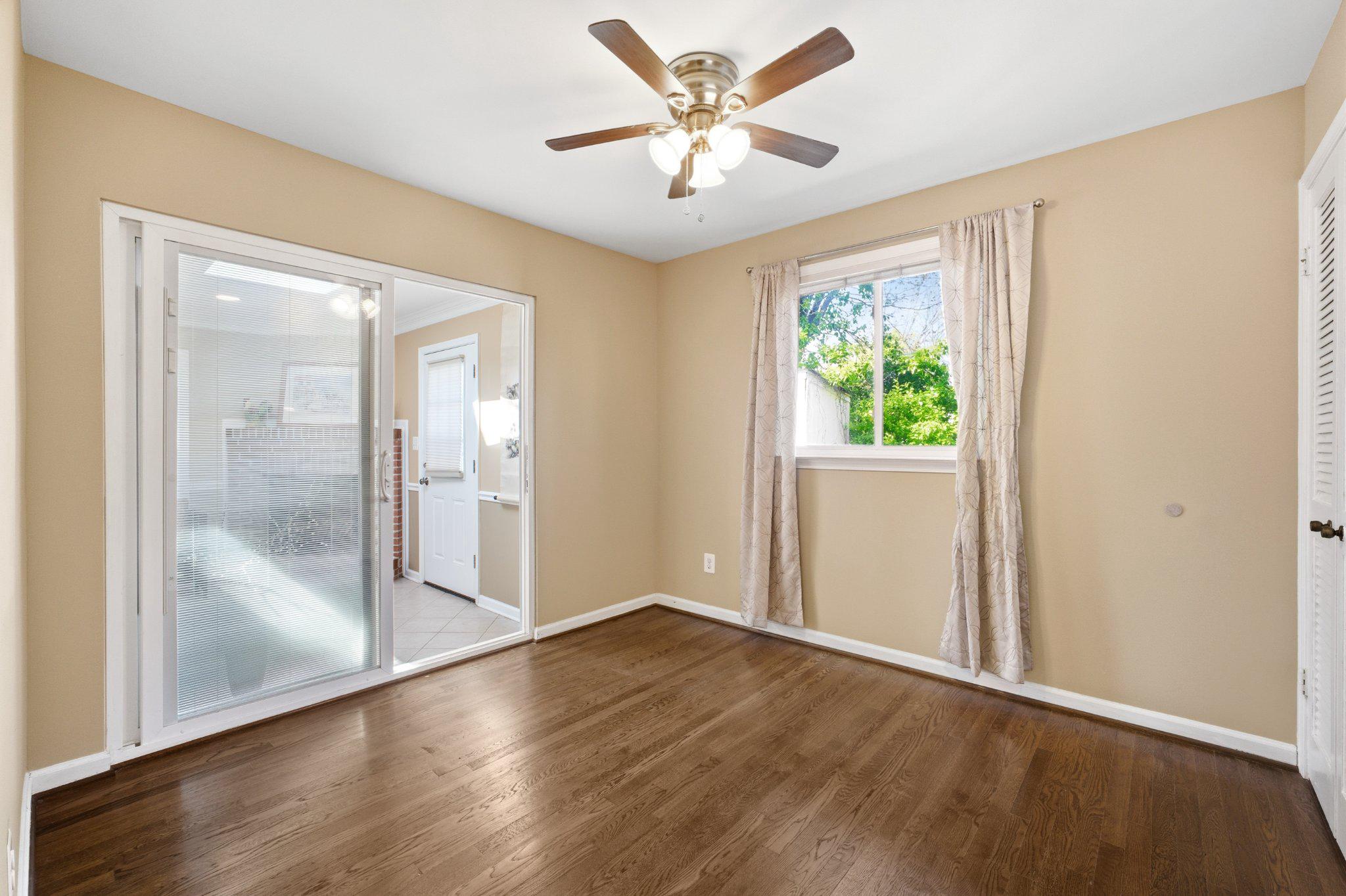 LYNFIELD - Residential