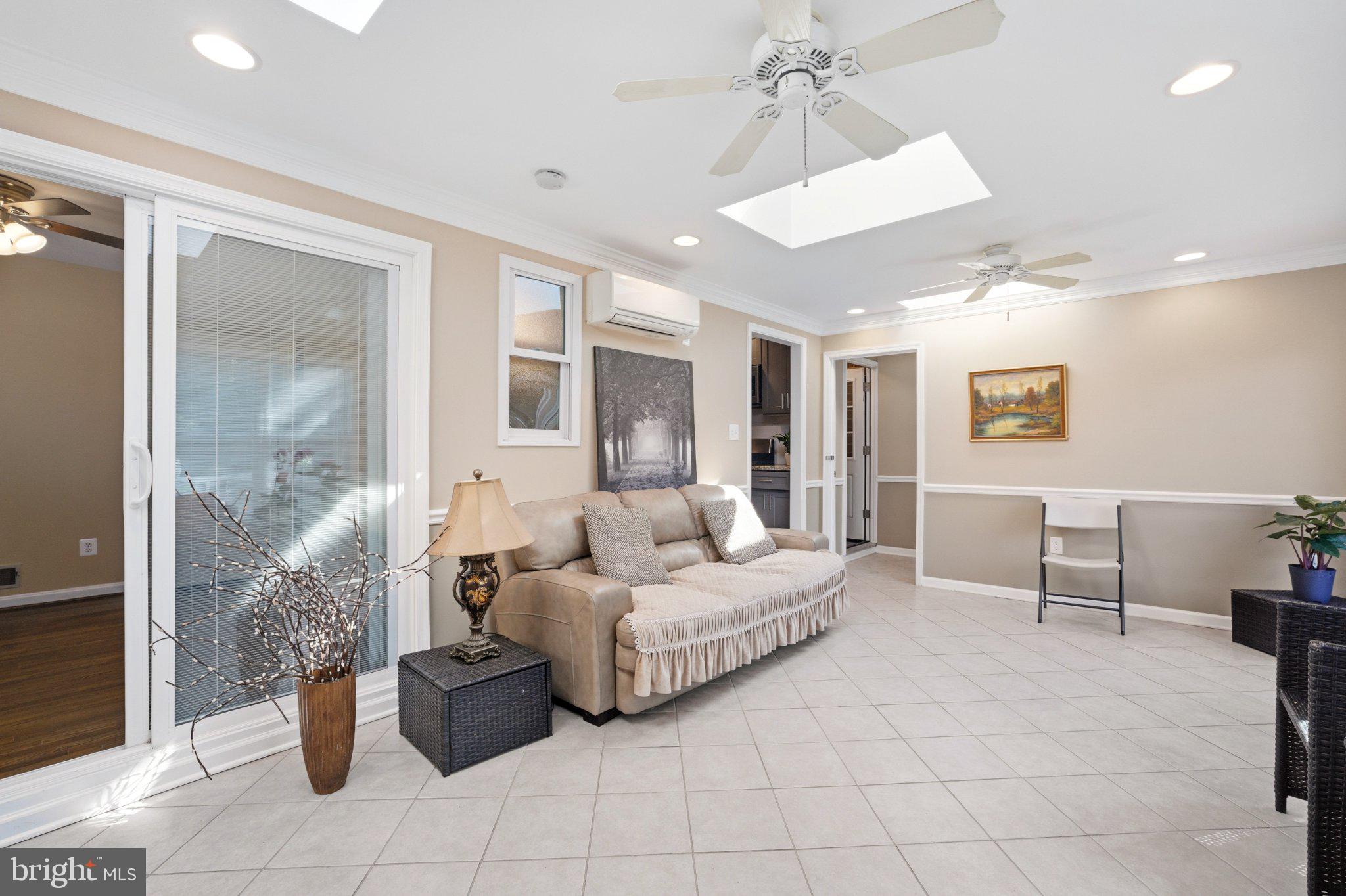 LYNFIELD - Residential