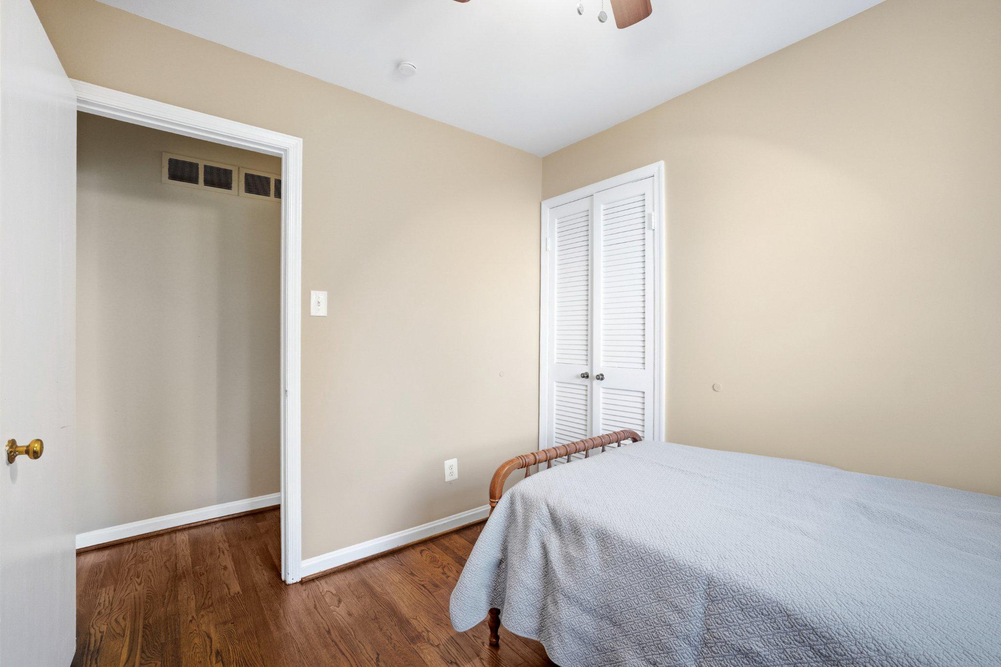 LYNFIELD - Residential