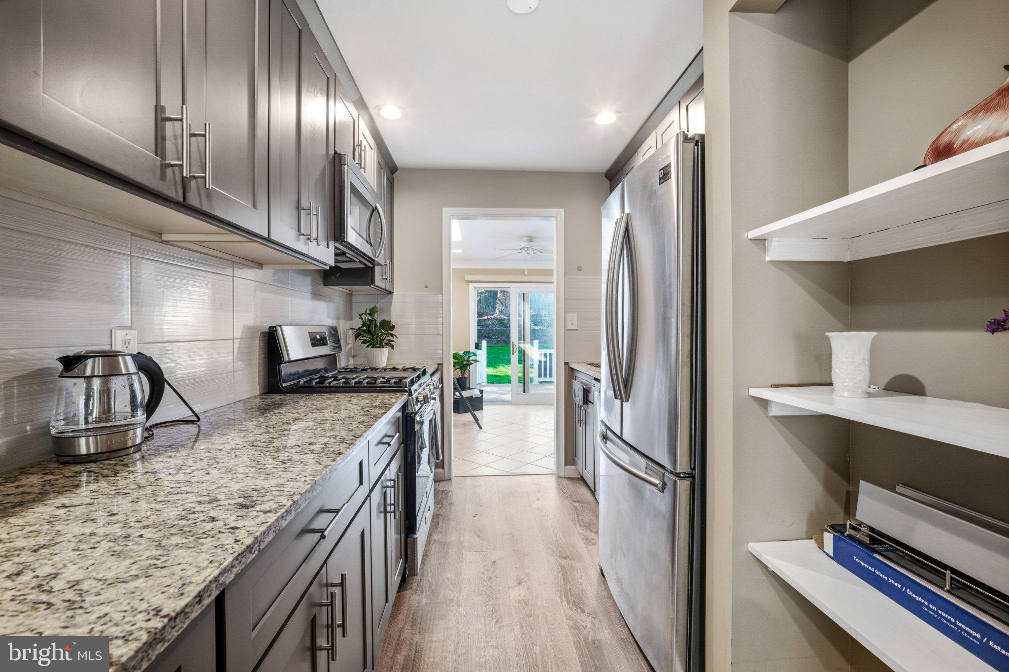 LYNFIELD - Residential