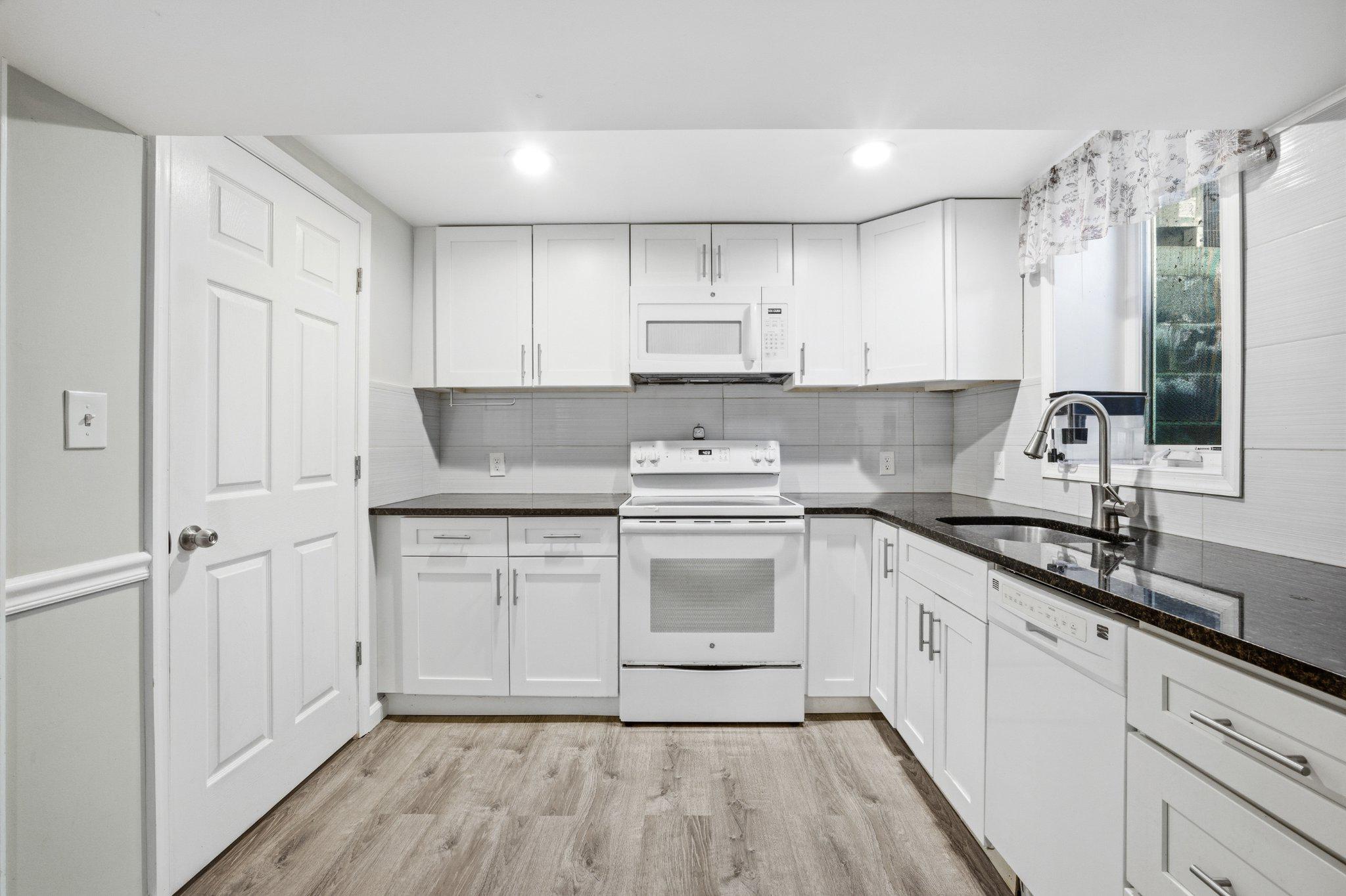 LYNFIELD - Residential