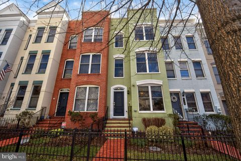 814 3RD STREET SE WASHINGTON DC 20003