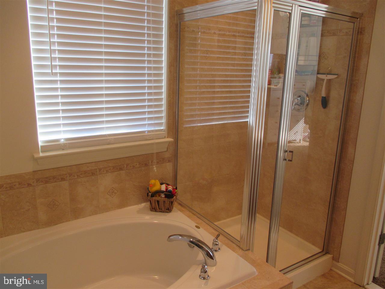 FARM LANE ESTATES - Residential