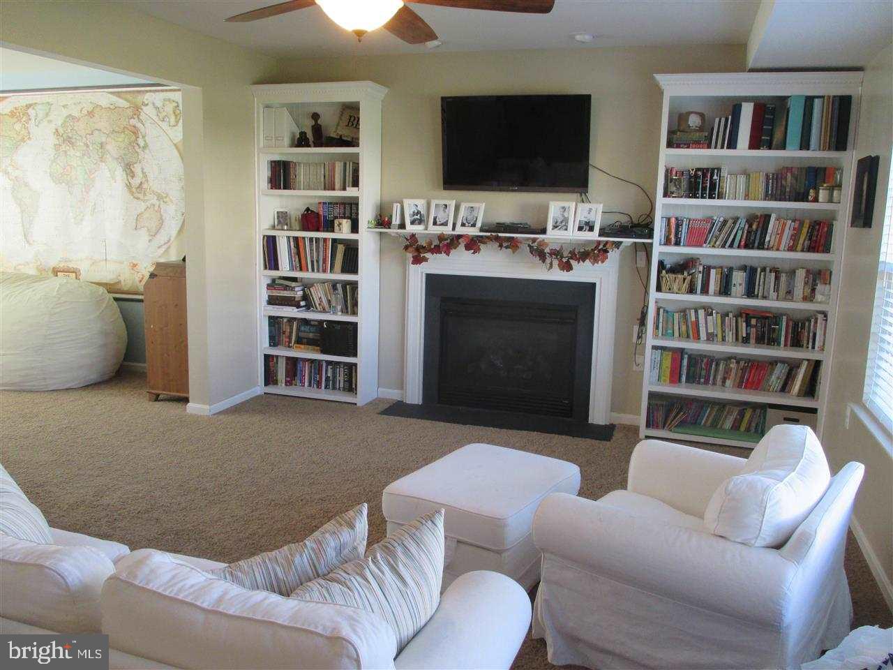 FARM LANE ESTATES - Residential