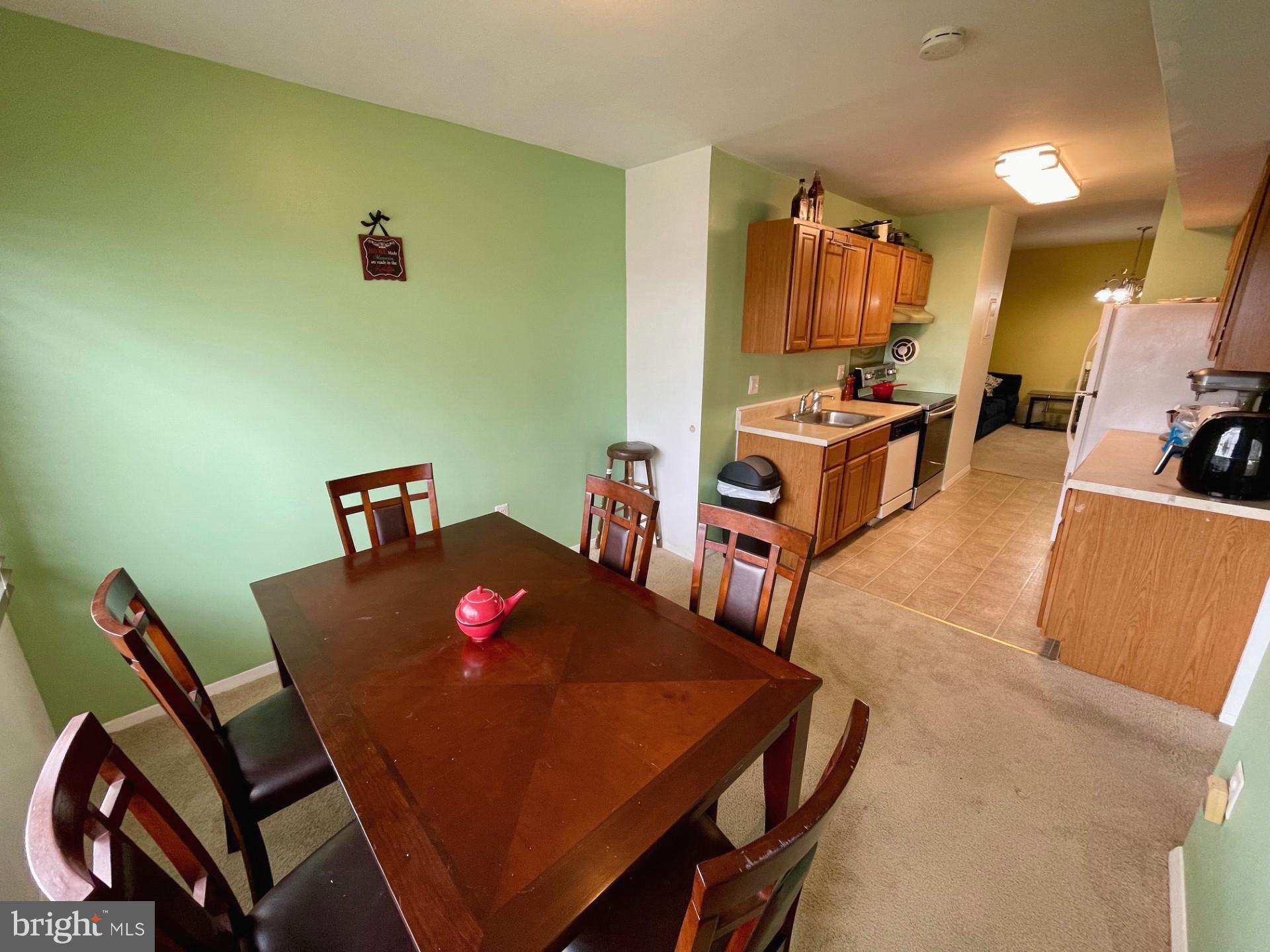 VILLA RIDGE CONDOMINIUM - Residential