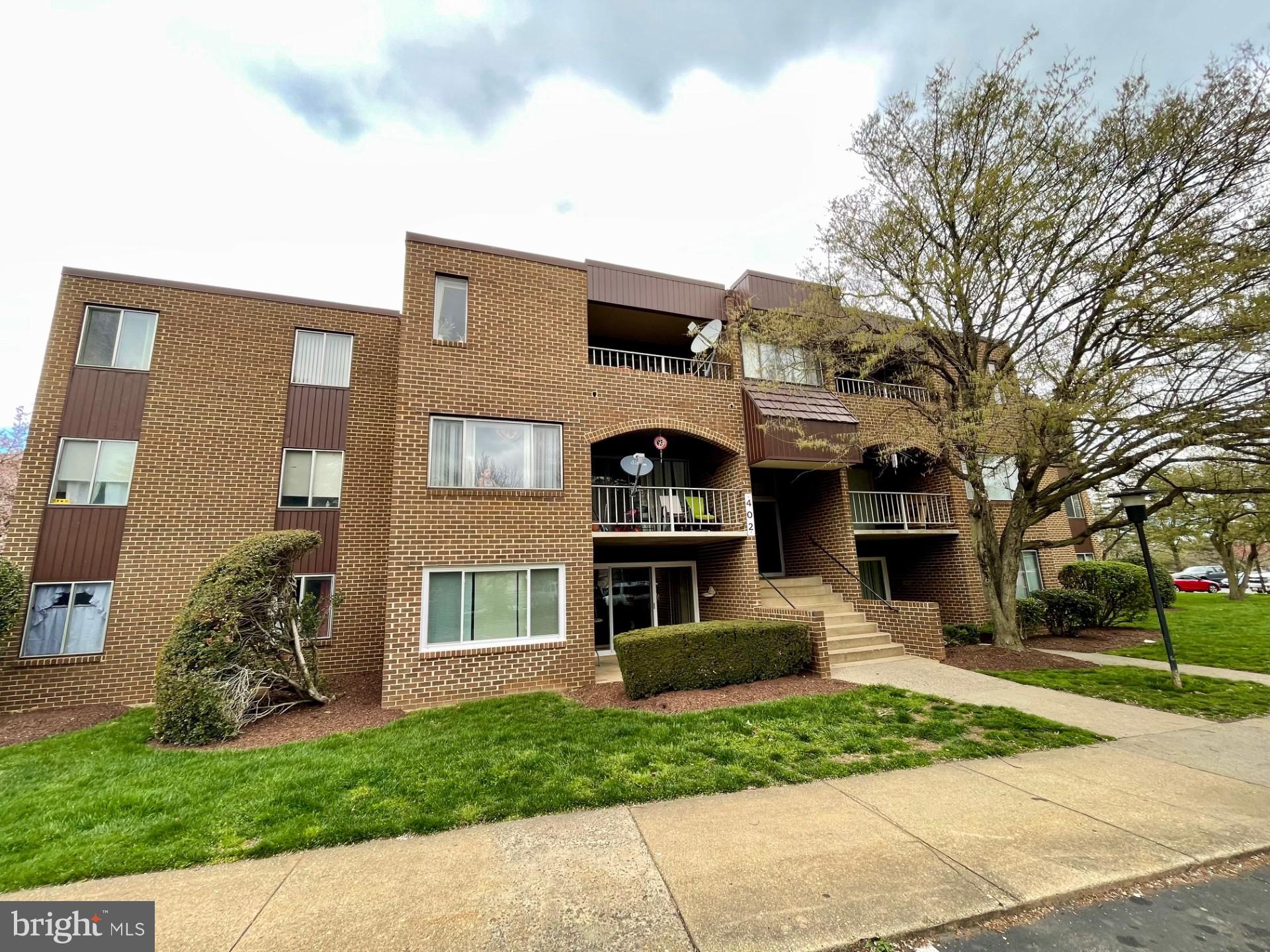 VILLA RIDGE CONDOMINIUM - Residential