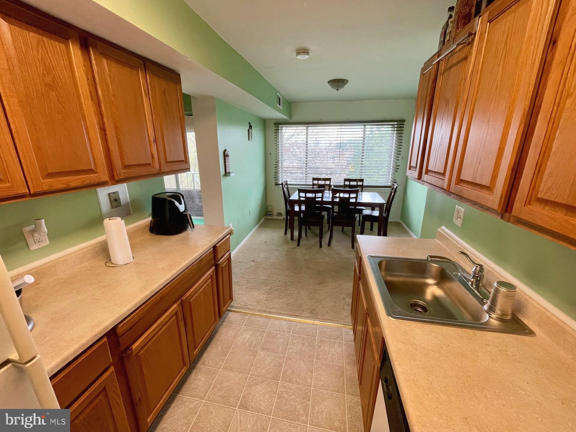 VILLA RIDGE CONDOMINIUM - Residential