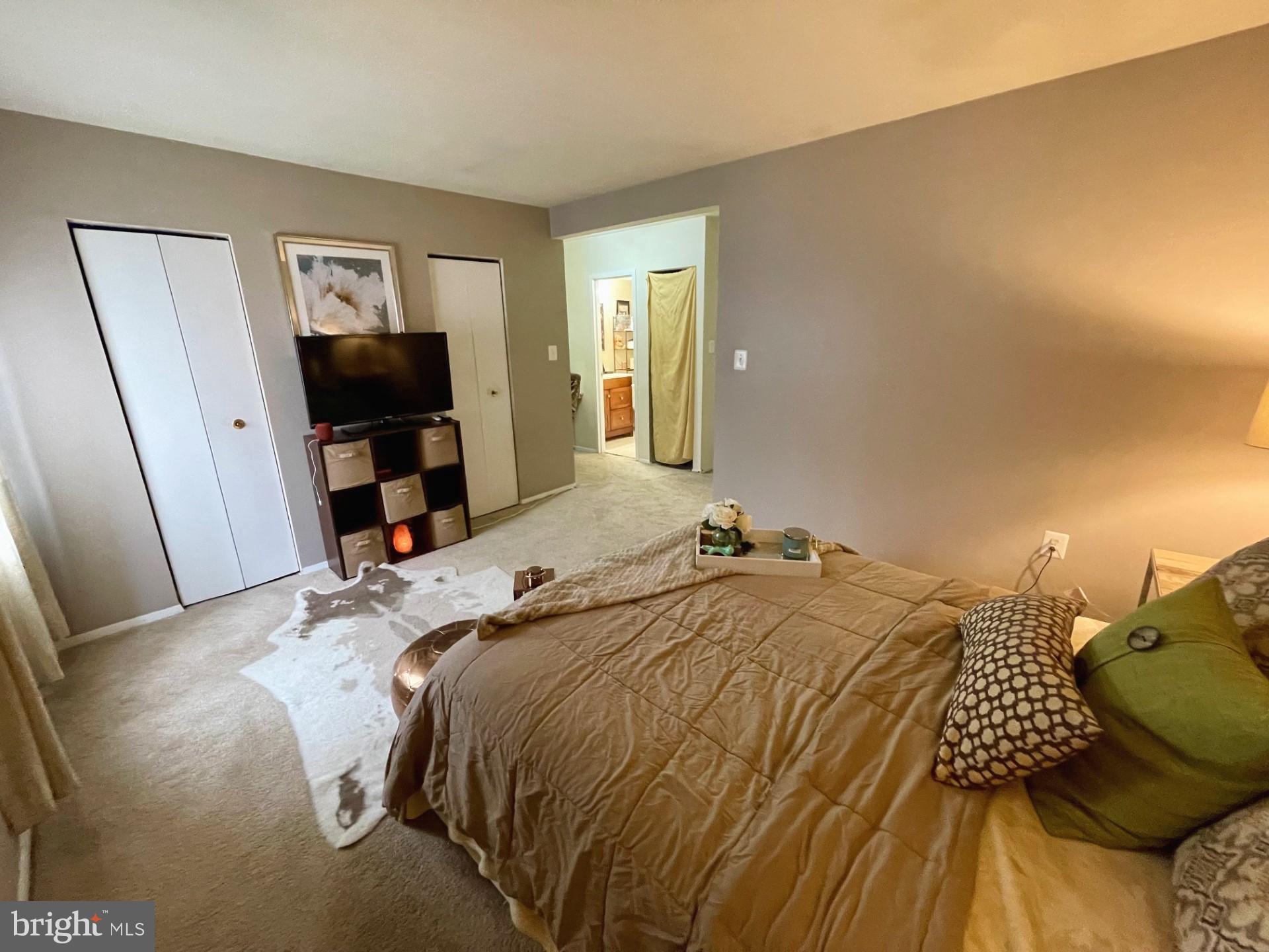 VILLA RIDGE CONDOMINIUM - Residential