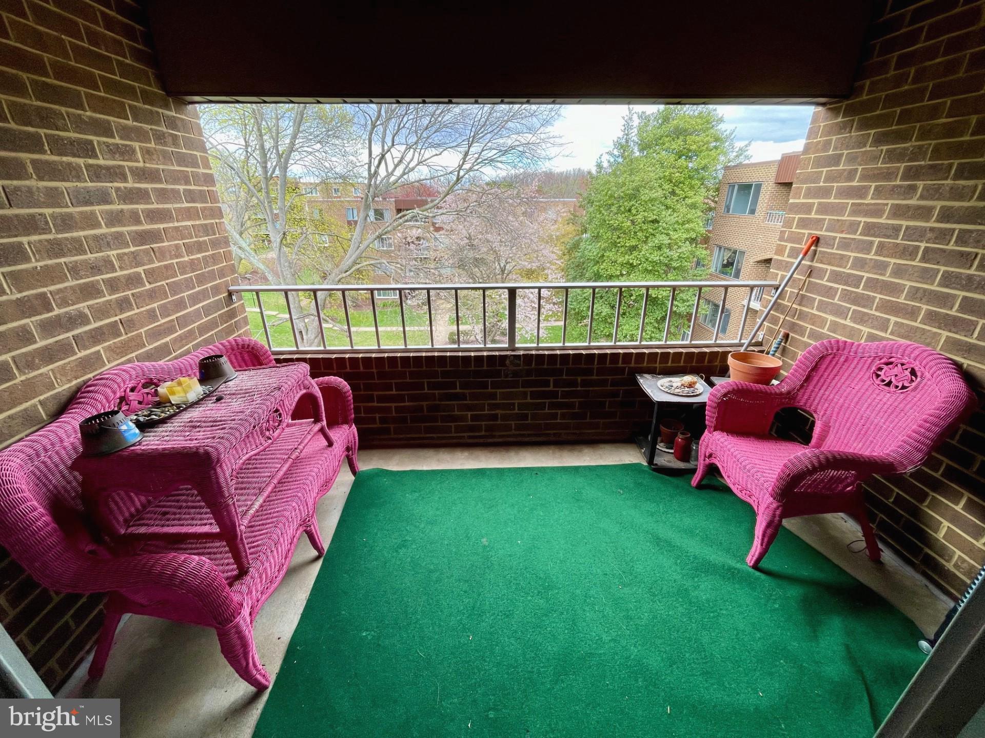 VILLA RIDGE CONDOMINIUM - Residential