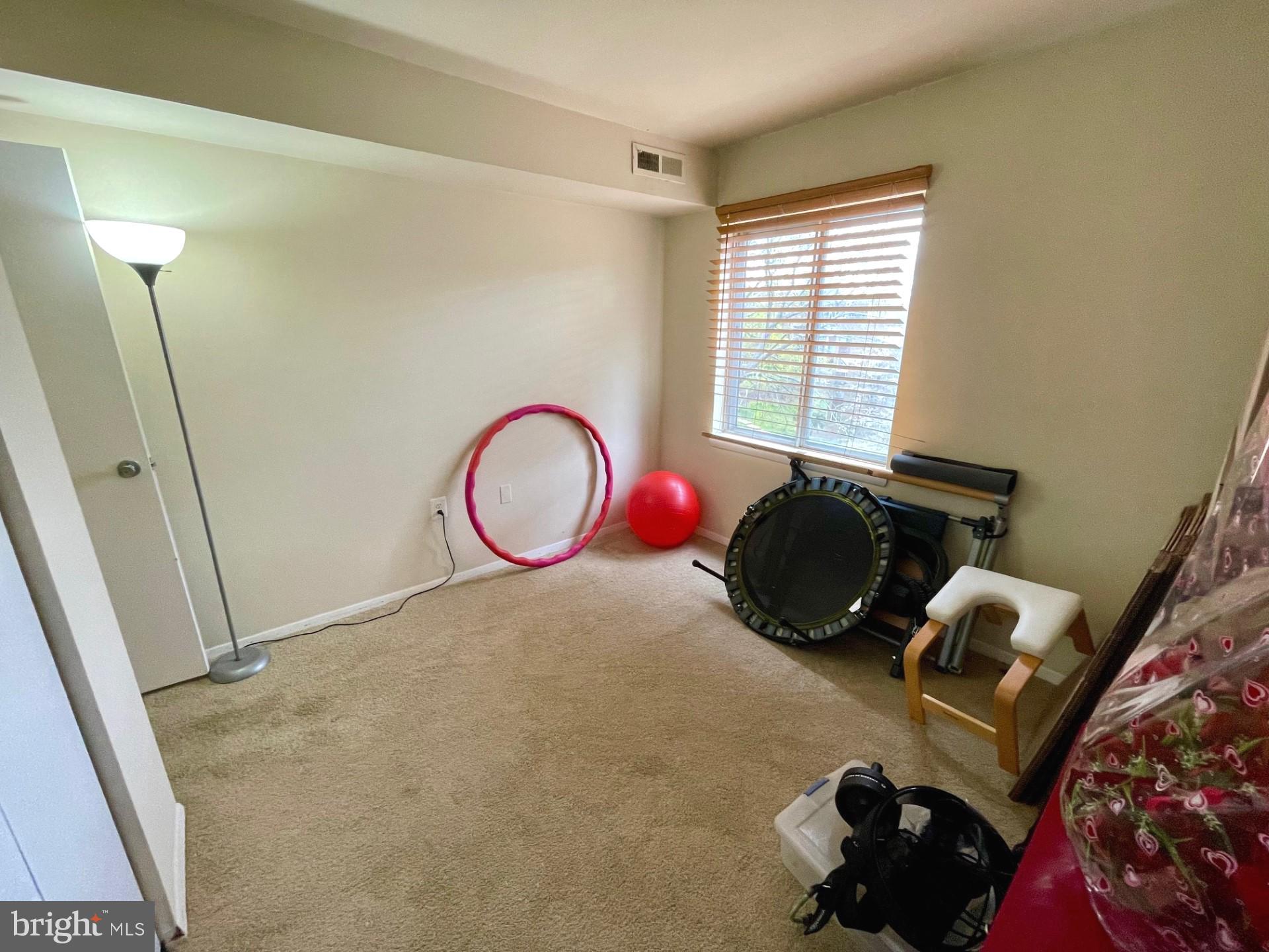 VILLA RIDGE CONDOMINIUM - Residential