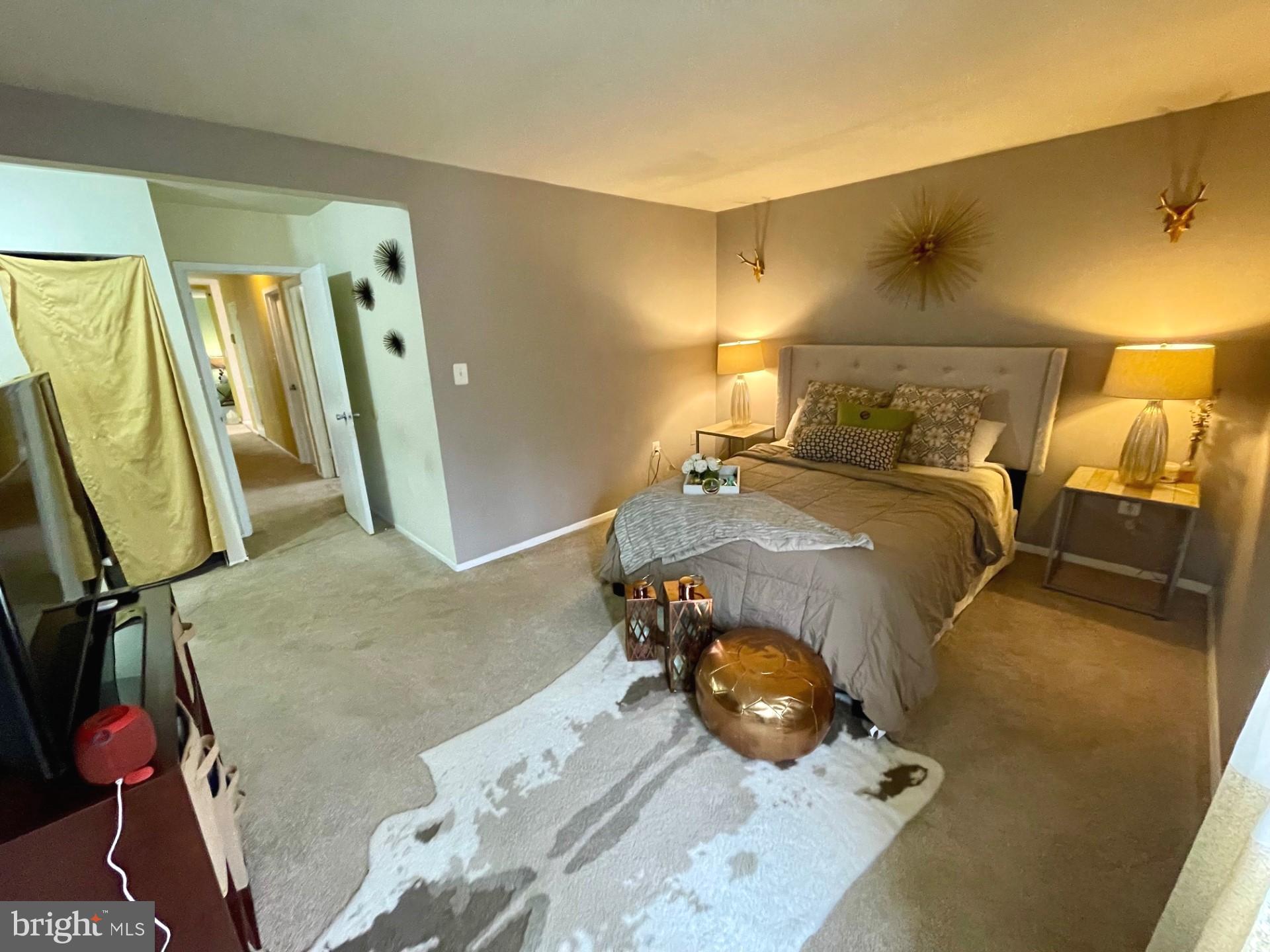 VILLA RIDGE CONDOMINIUM - Residential