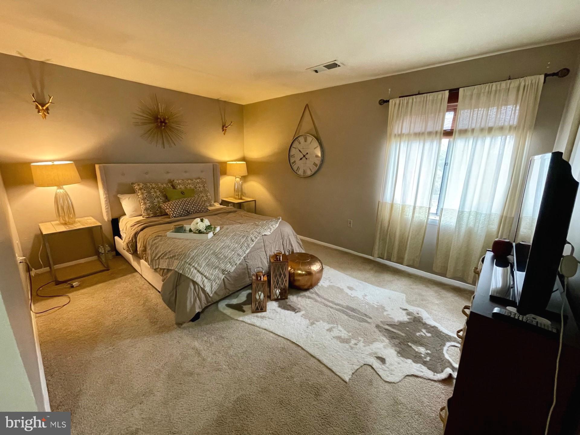 VILLA RIDGE CONDOMINIUM - Residential