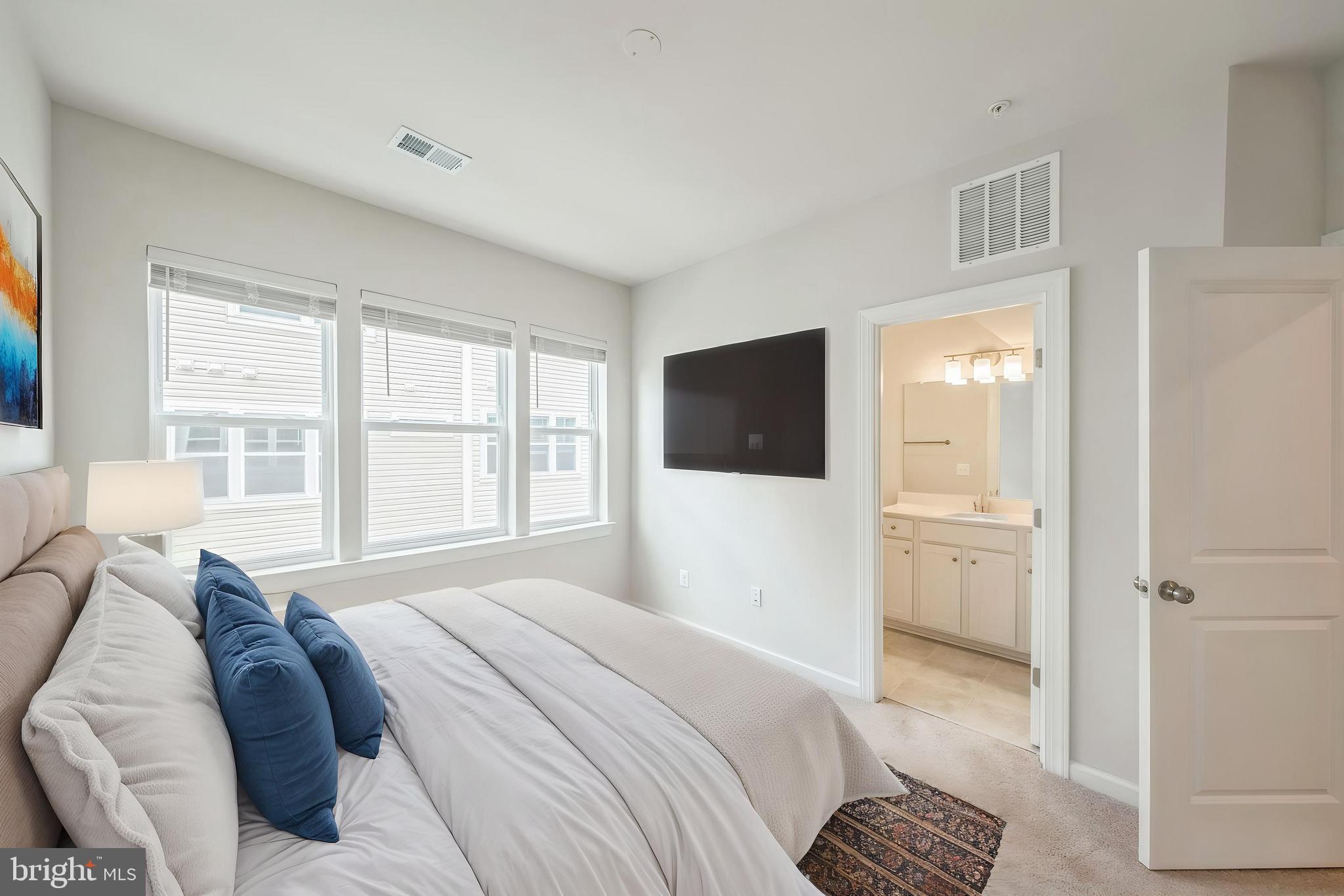 WESTSIDE AT SHADY GROVE - Residential