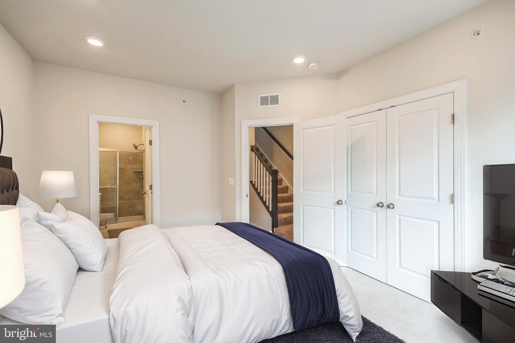 WESTSIDE AT SHADY GROVE - Residential