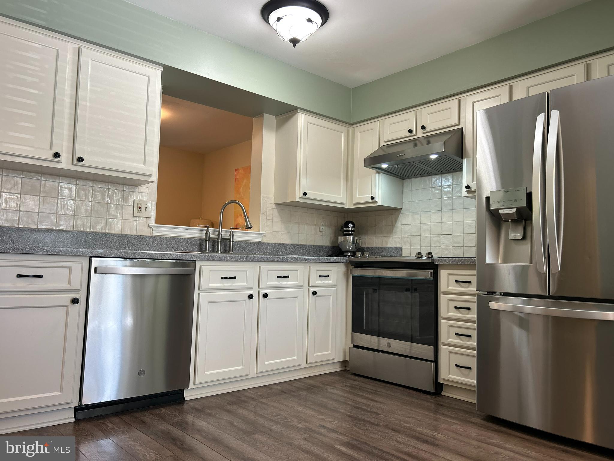 RHONDDA - Residential