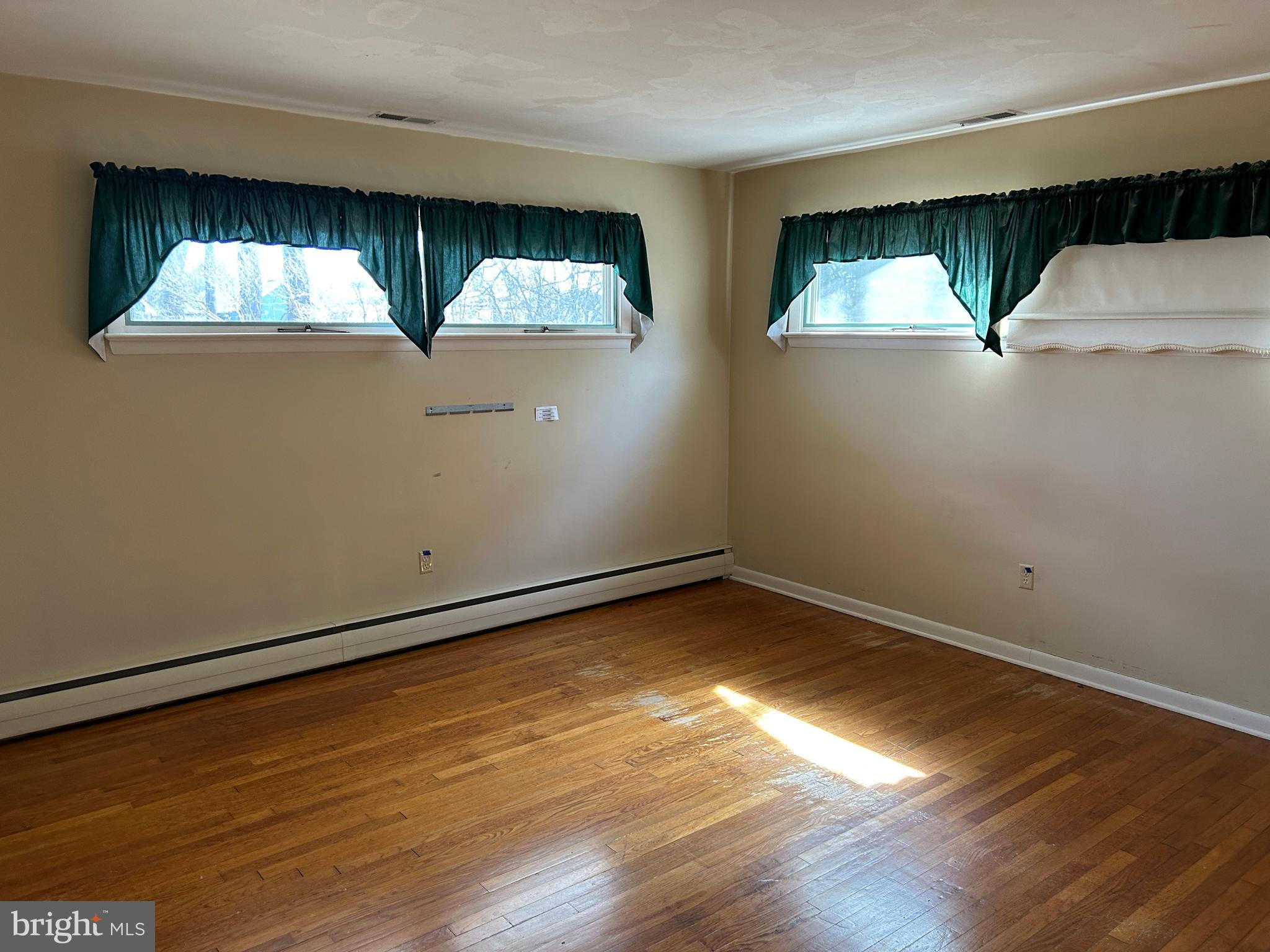 WOODLAND PARK - Residential