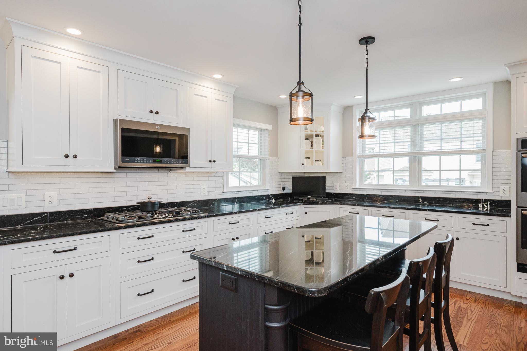 FOREST LAKES - Residential