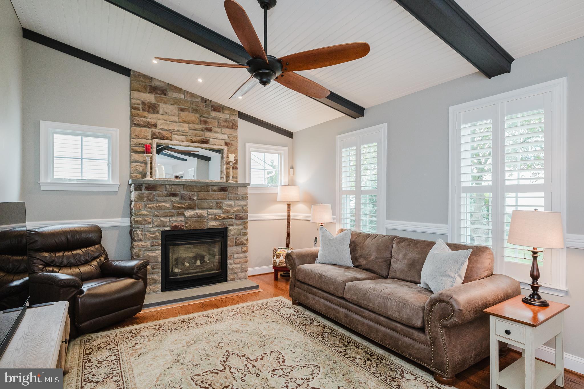 FOREST LAKES - Residential