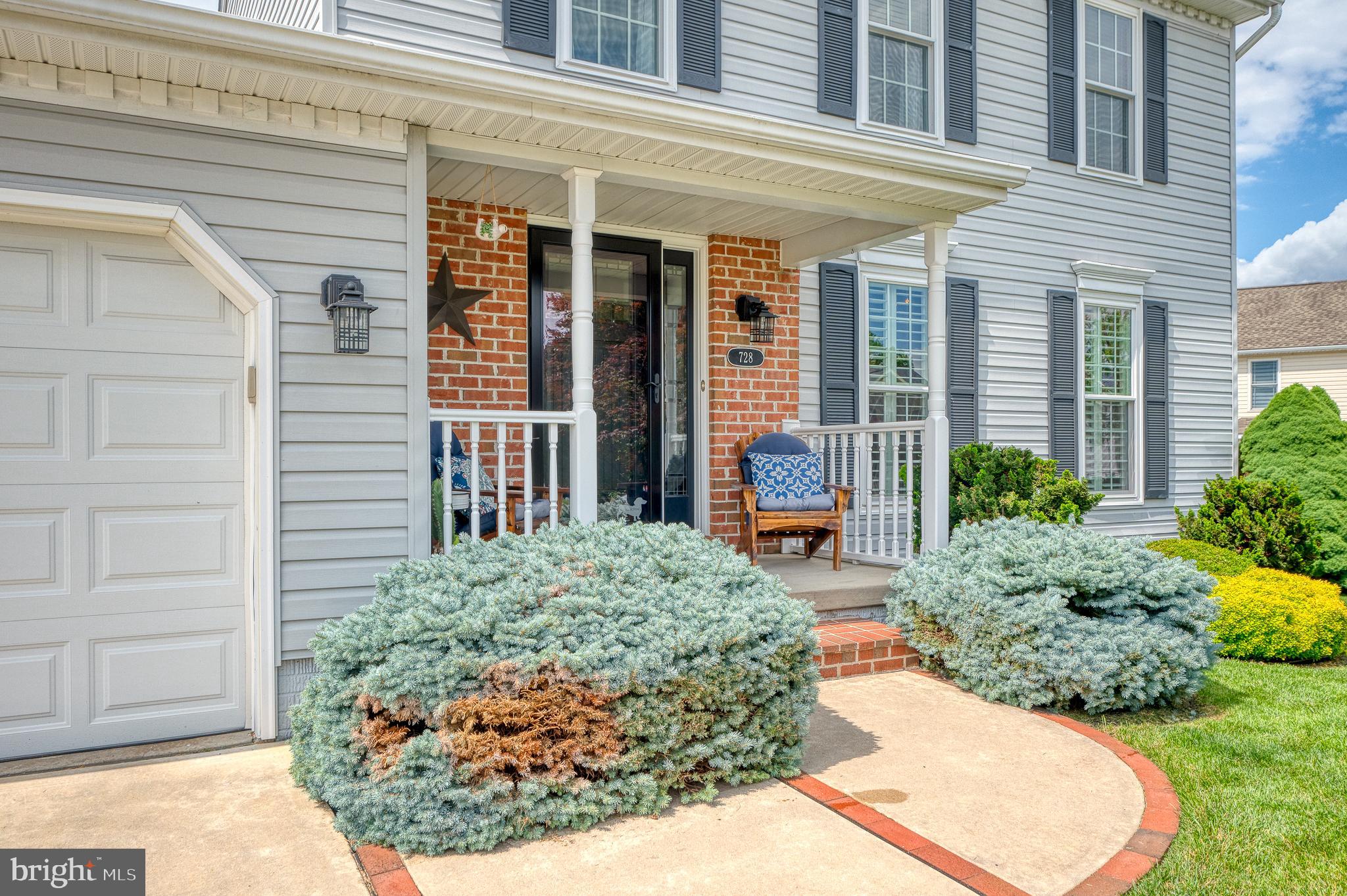 FOREST LAKES - Residential